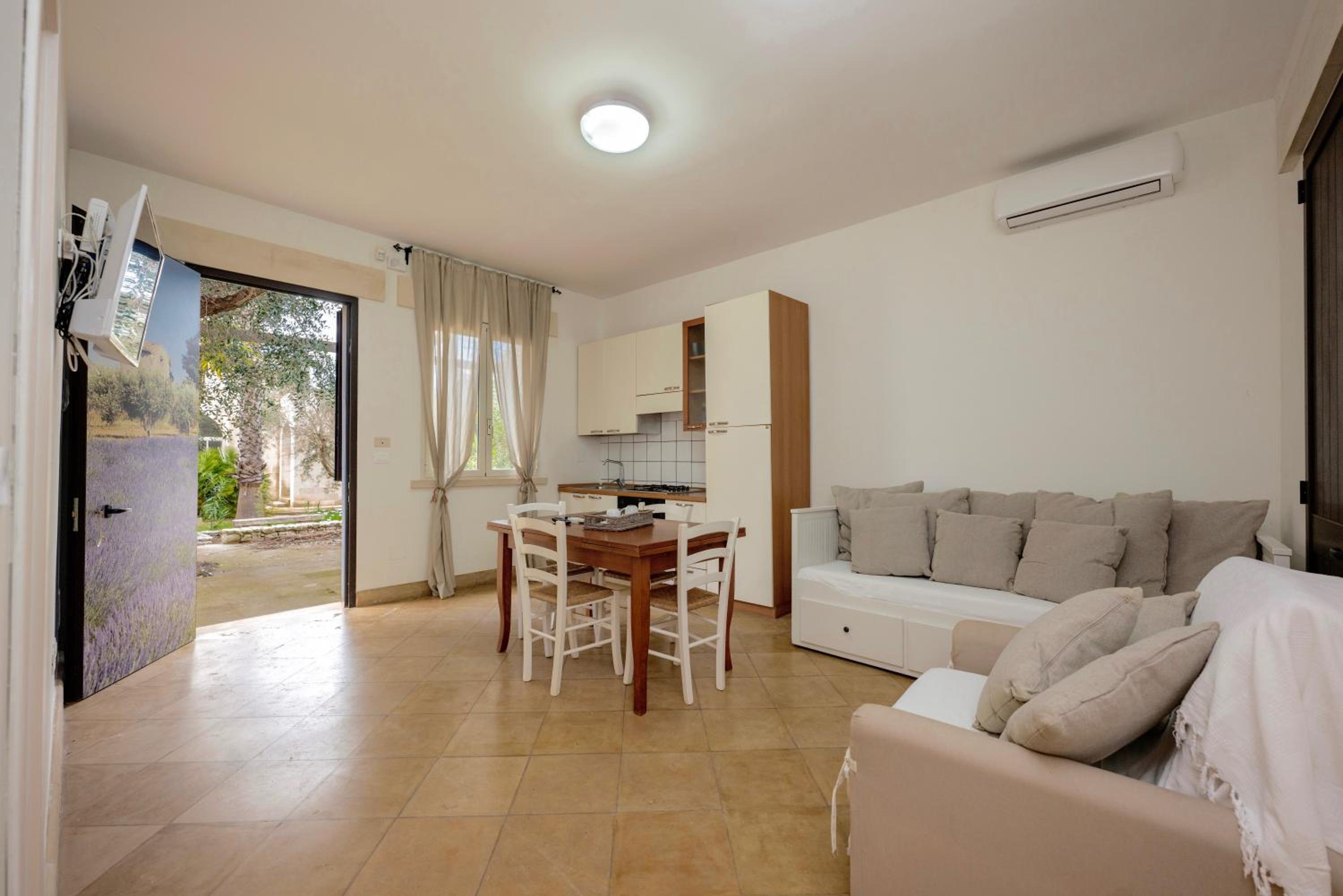Apartment - Photo 3