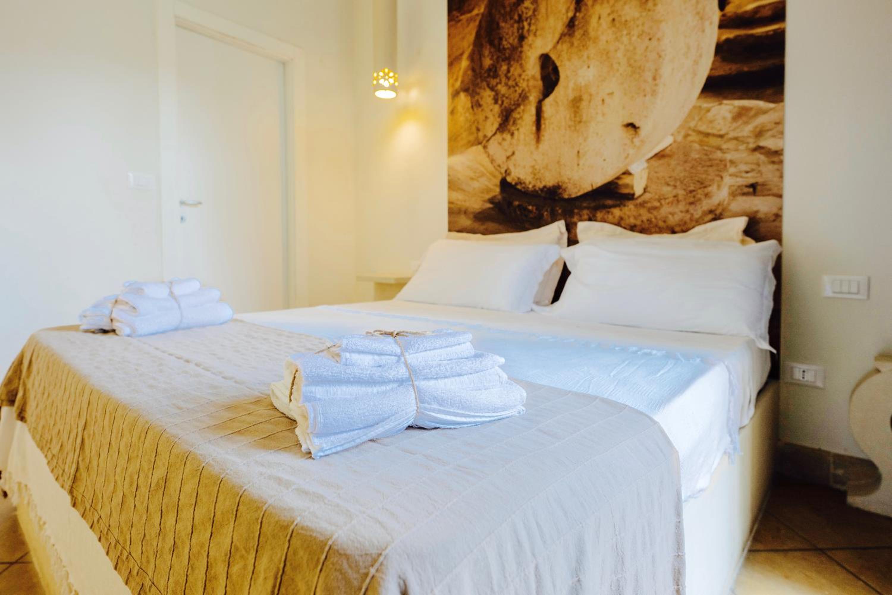 Double Room - Photo 17
