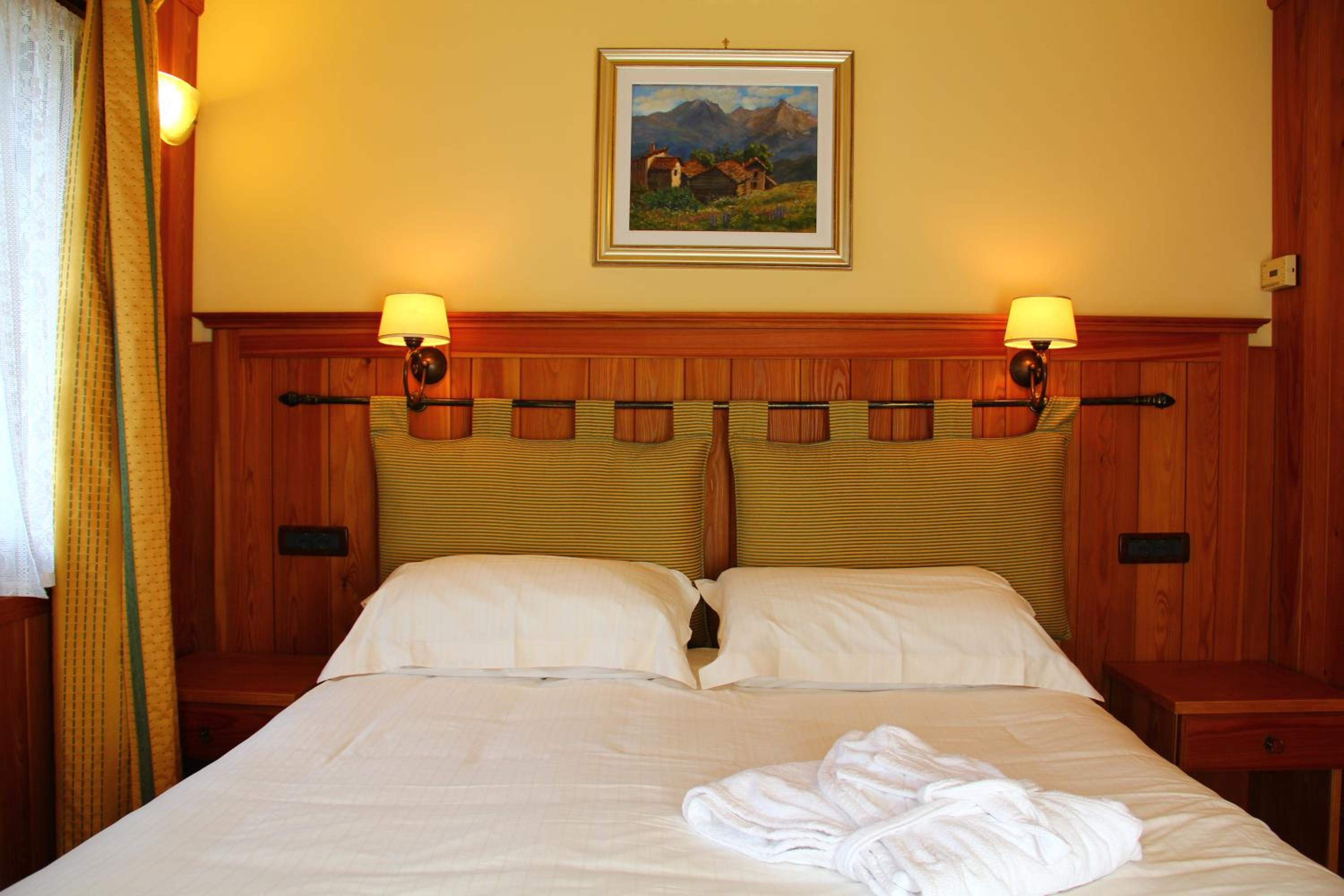 Double or Twin Room photo 1