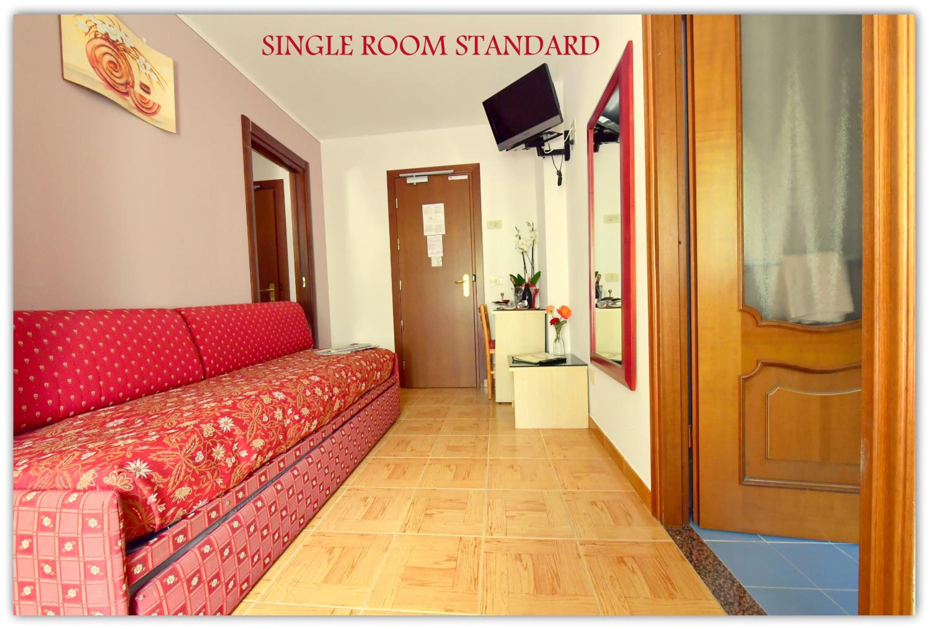 Budget Double or Twin Room - Photo 2