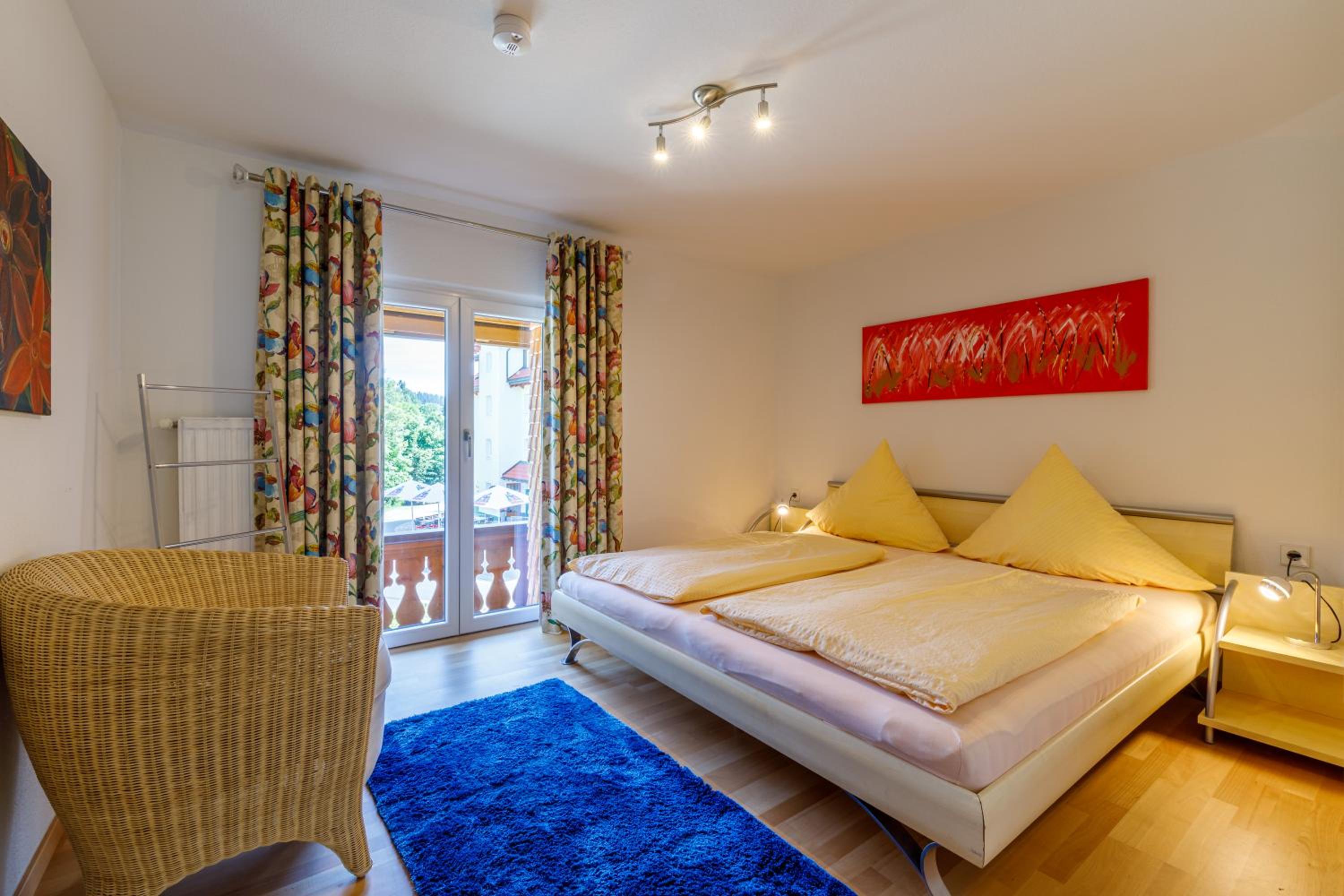 Two-Bedroom Apartment - Photo 9