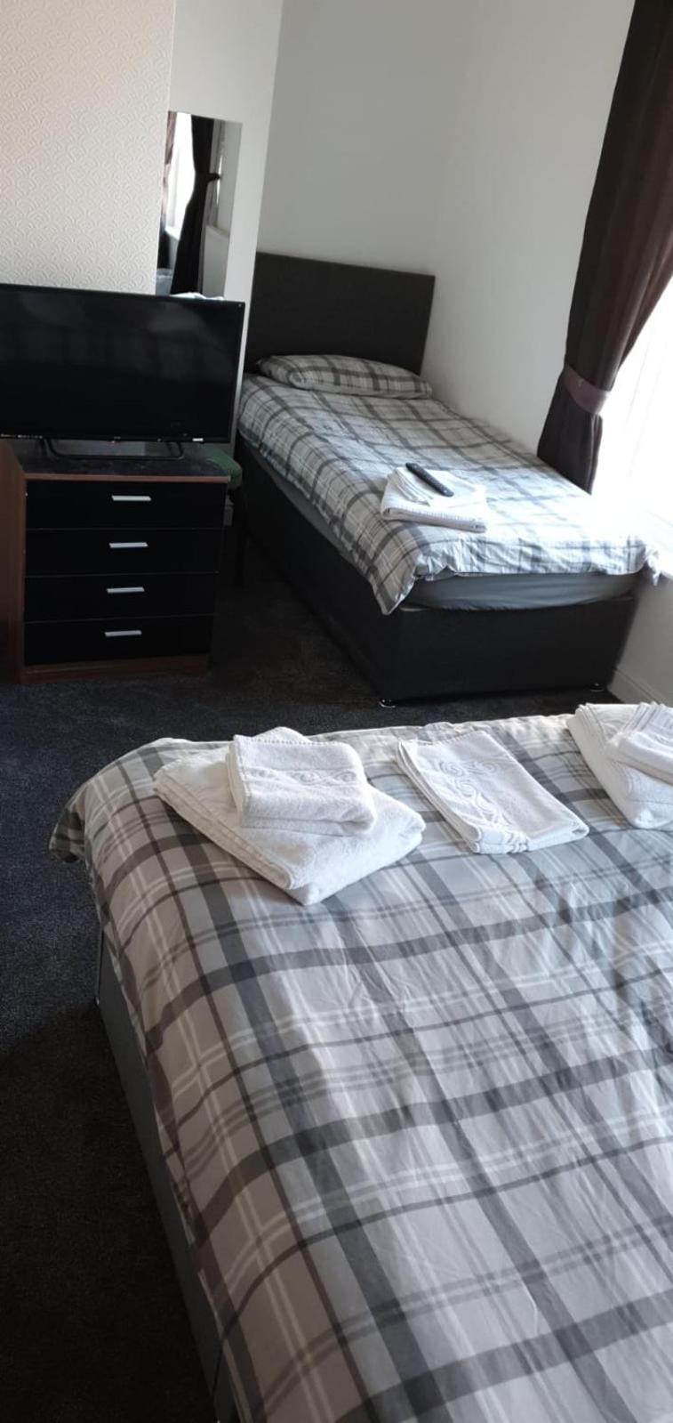 Basic Triple Room - Photo 1