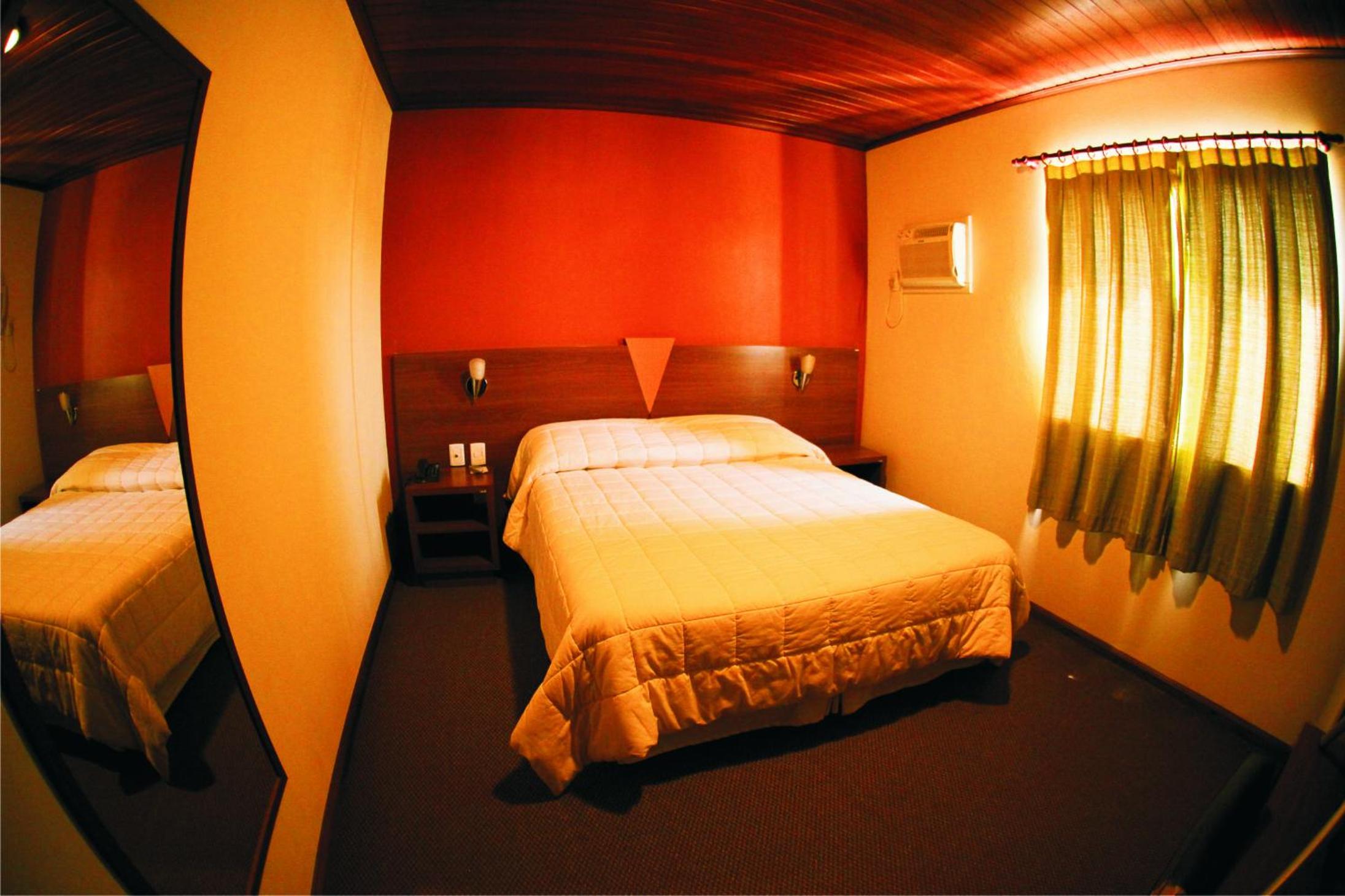 Deluxe Room with Air Conditioning photo 3