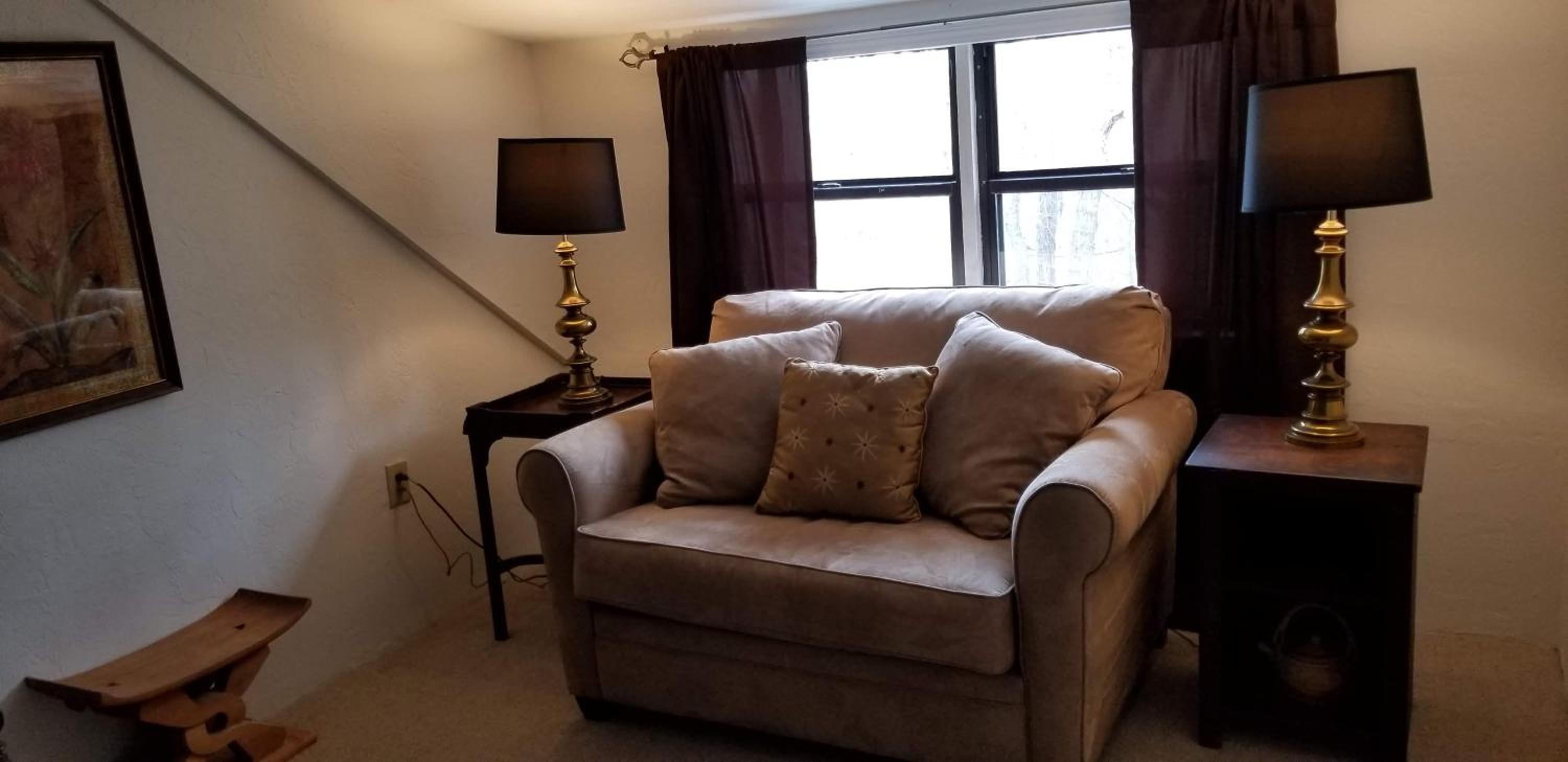 Queen Suite - Photo 12