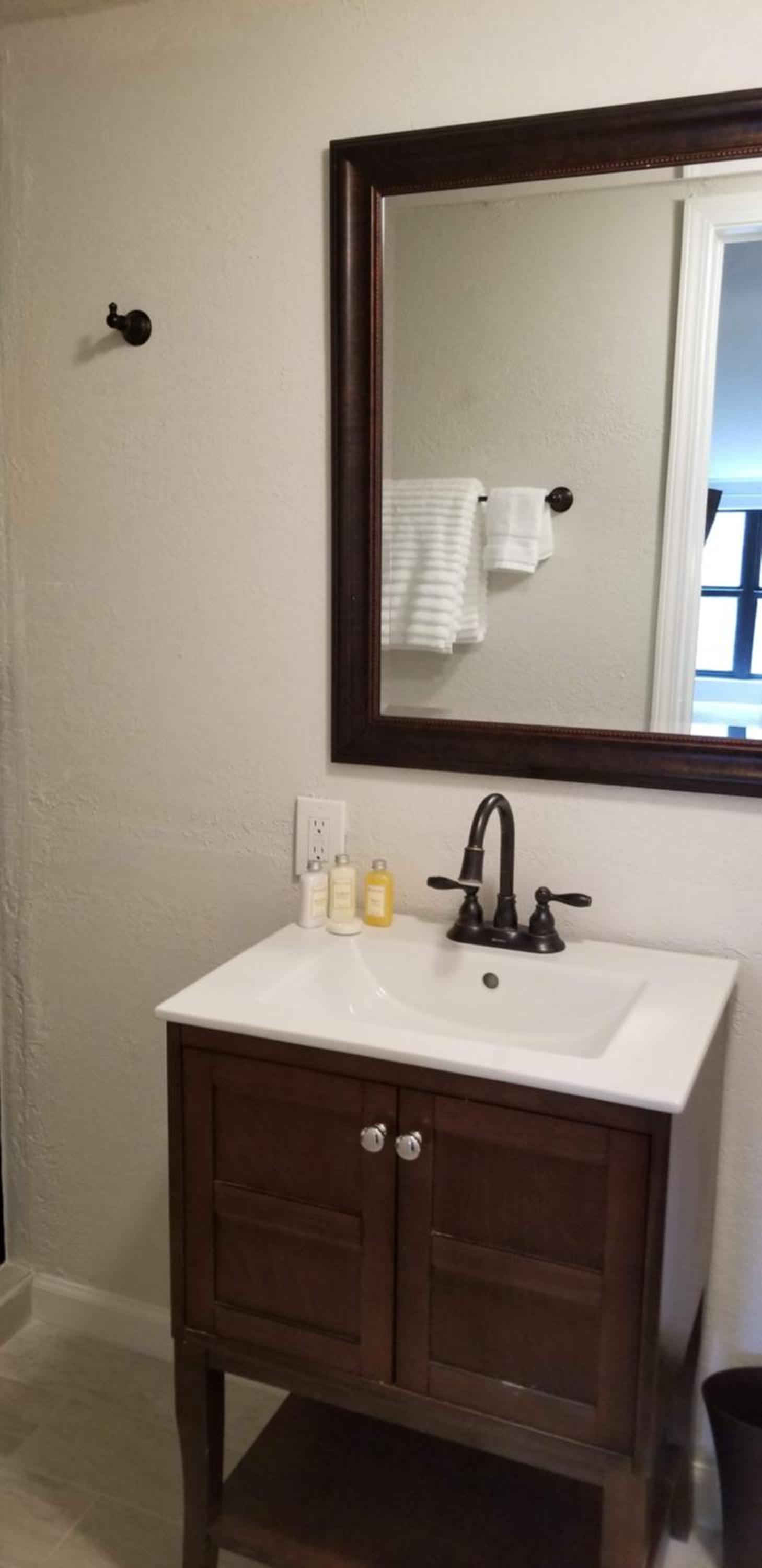 Queen Suite photo 3