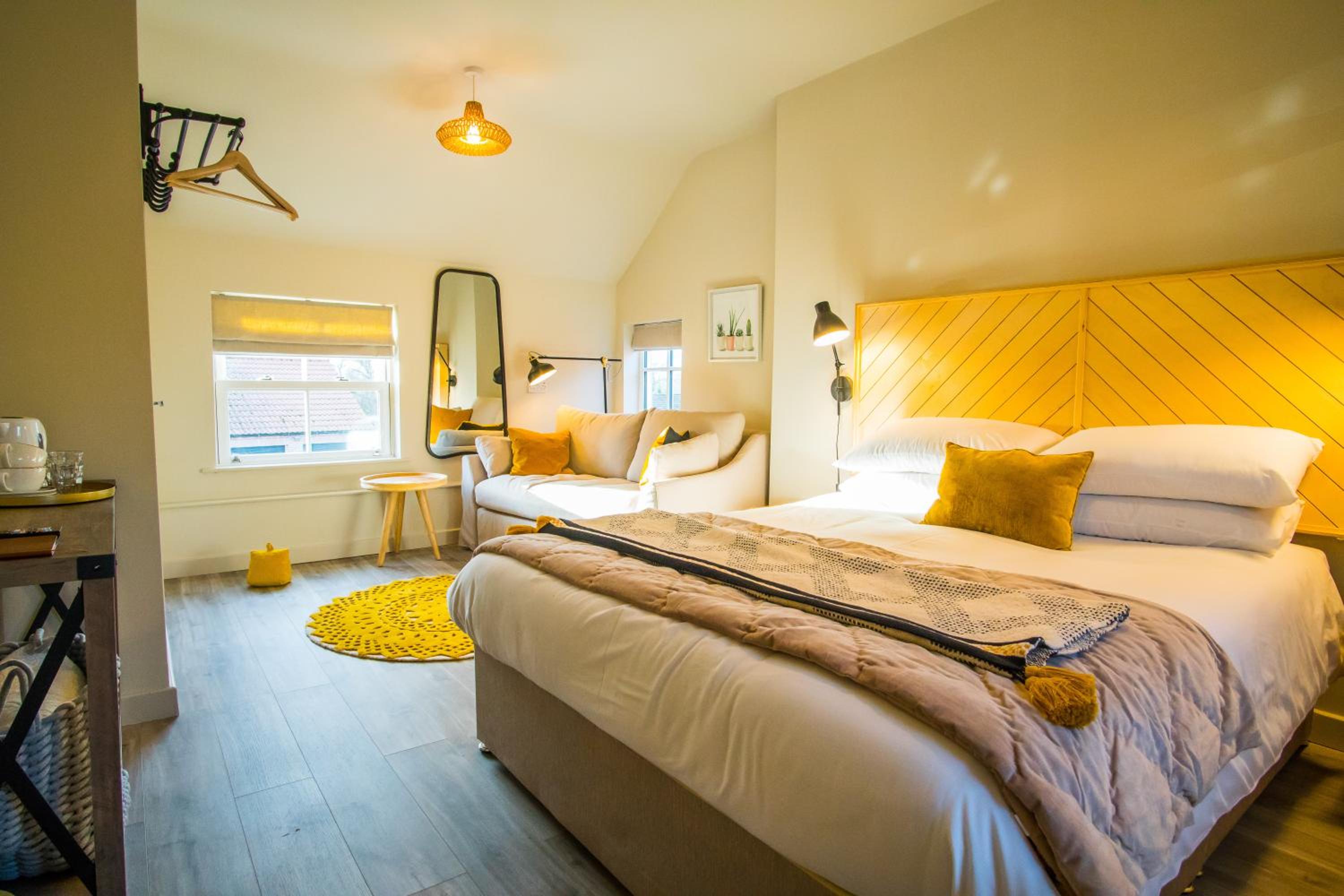 Deluxe King Room photo 1