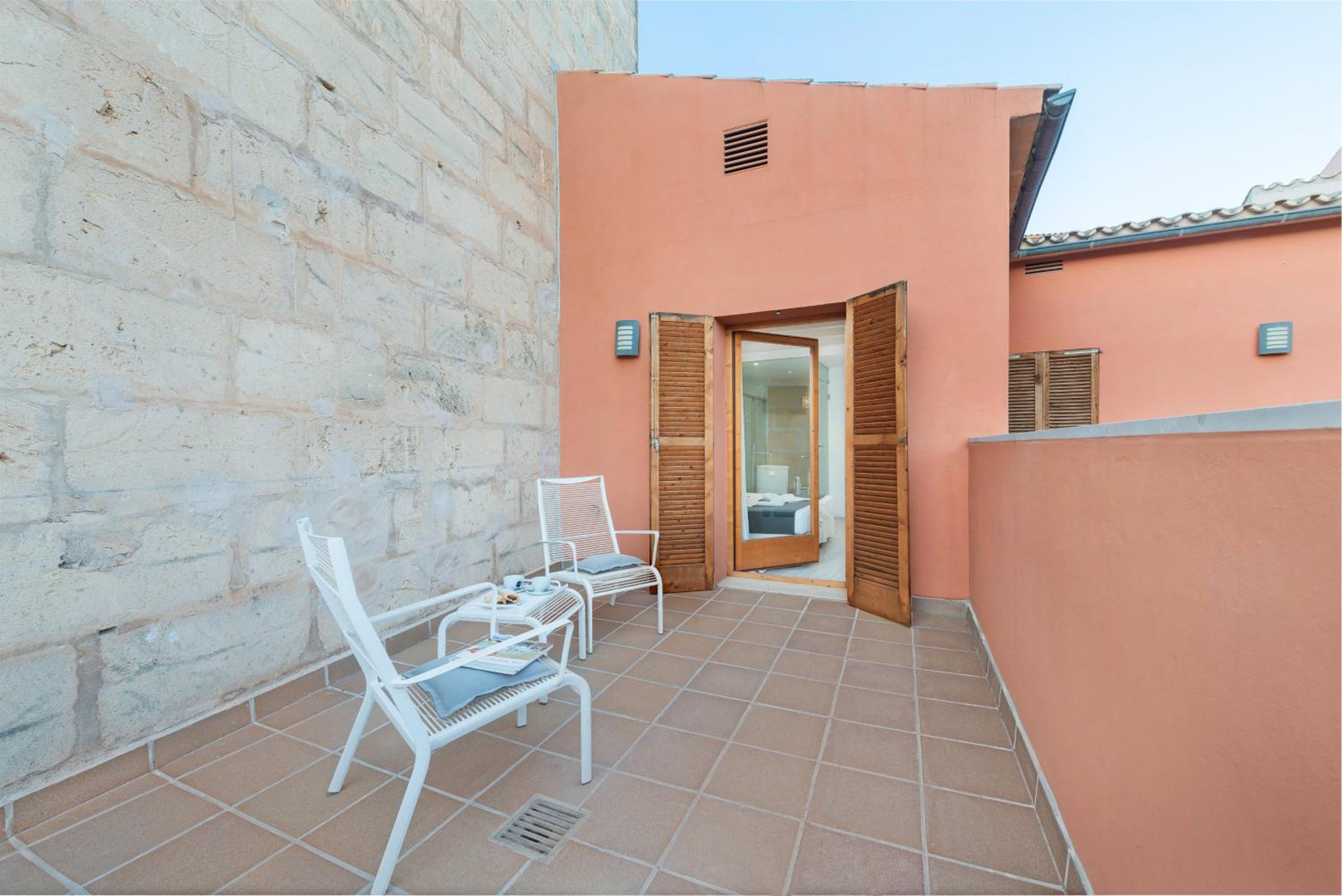 Superior Double Room - Photo 2