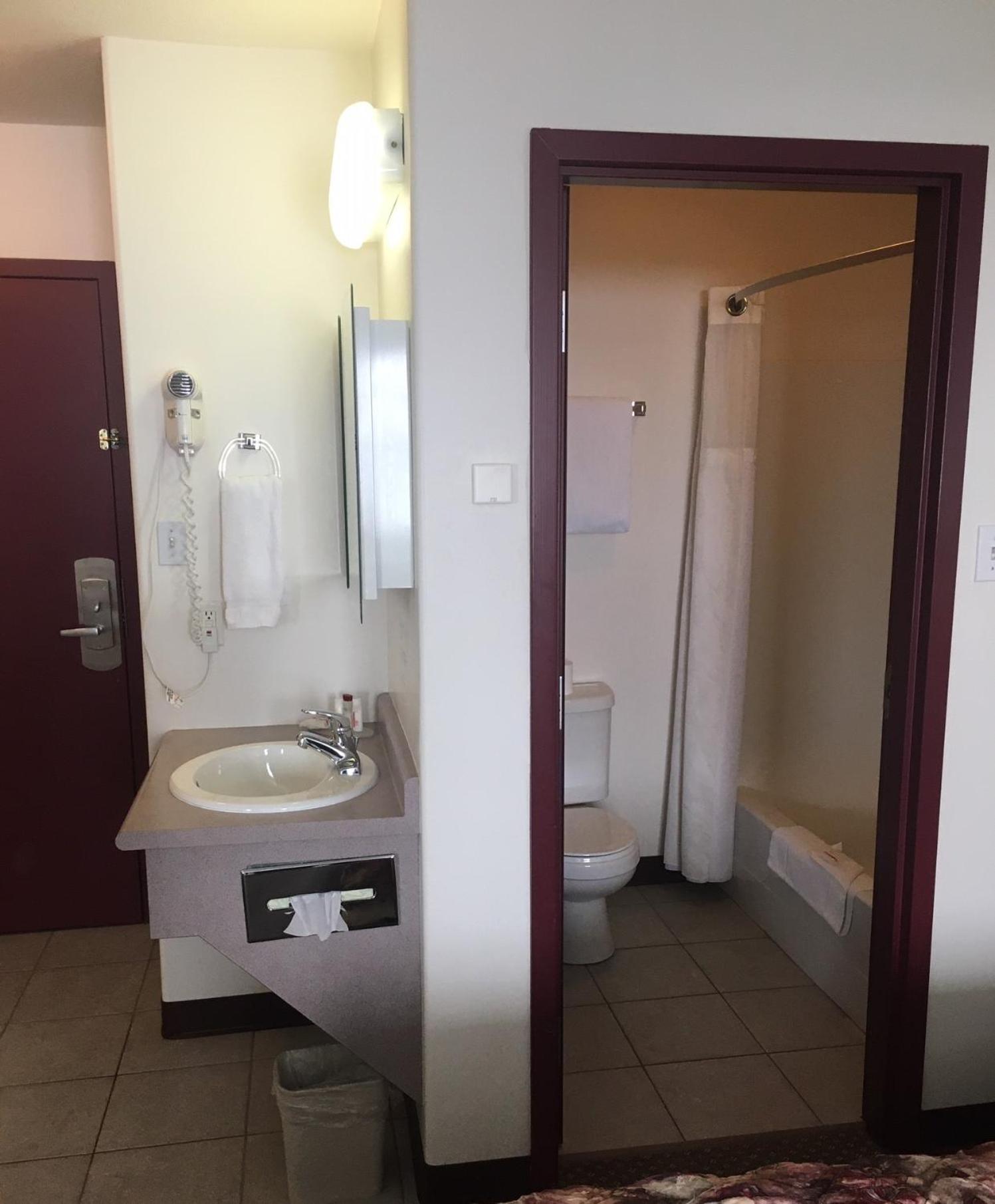Deluxe Double Room with Bath photo 2