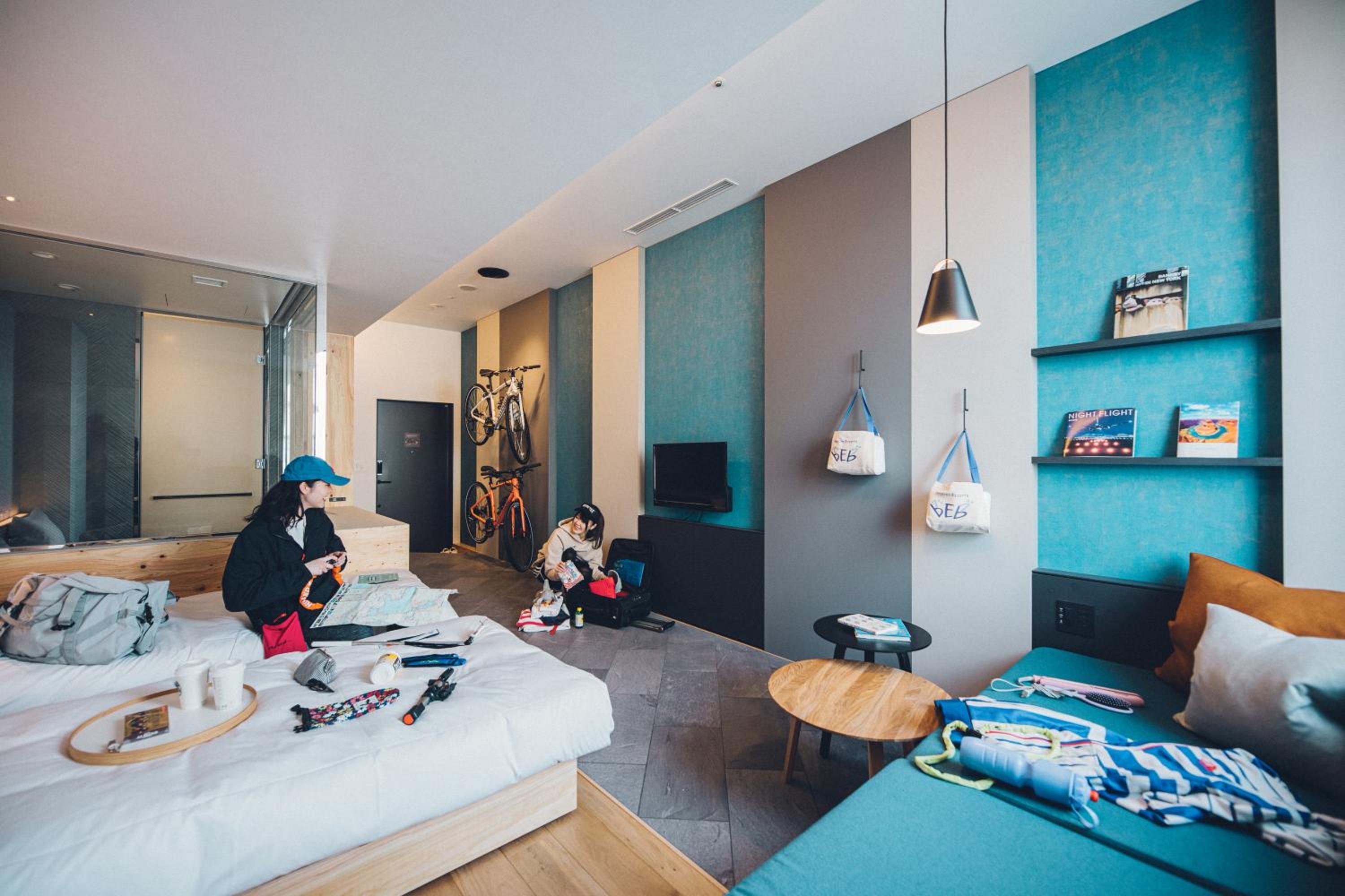 Twin Room with Private Bathroom - Photo 4