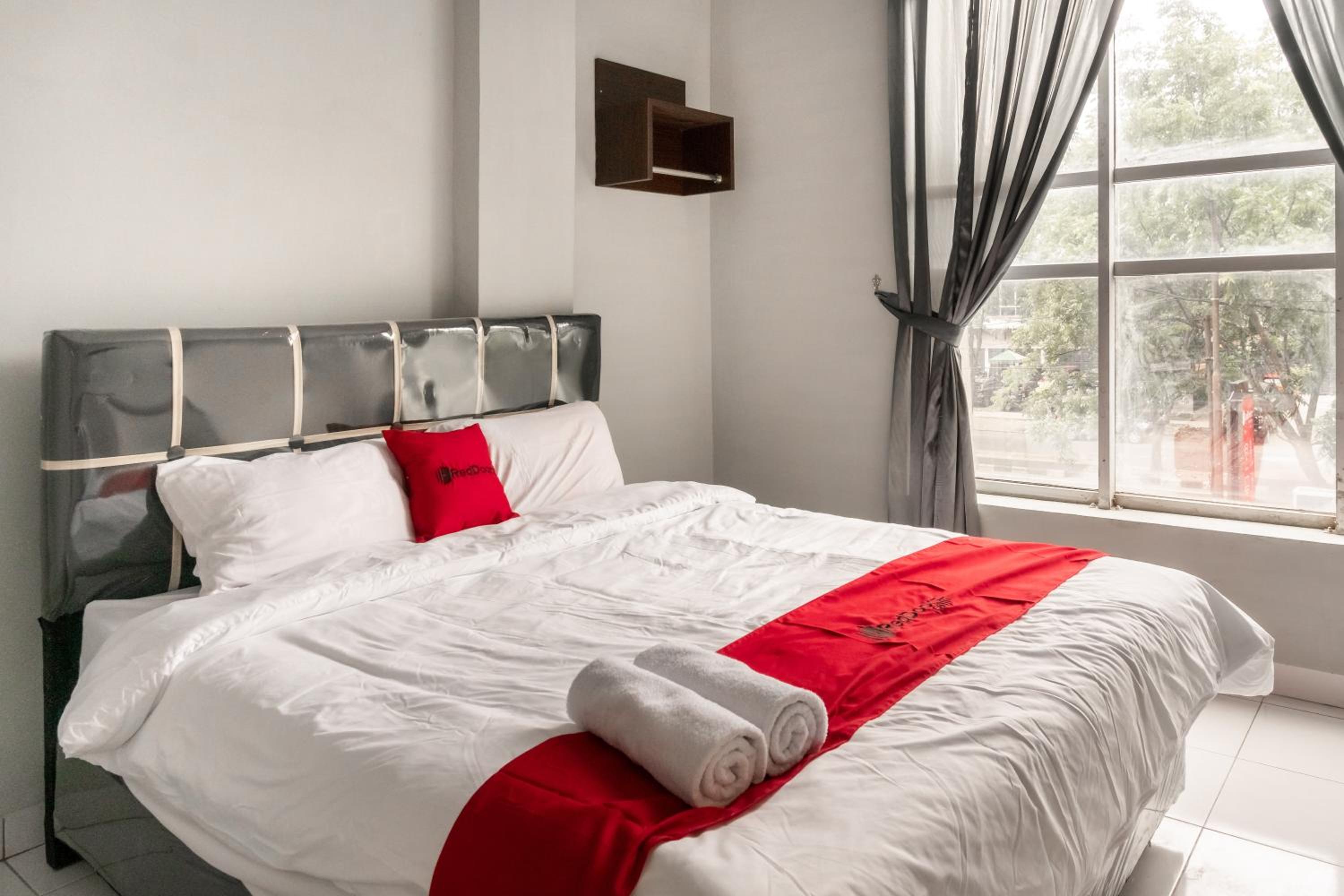 Double Room - Photo 2