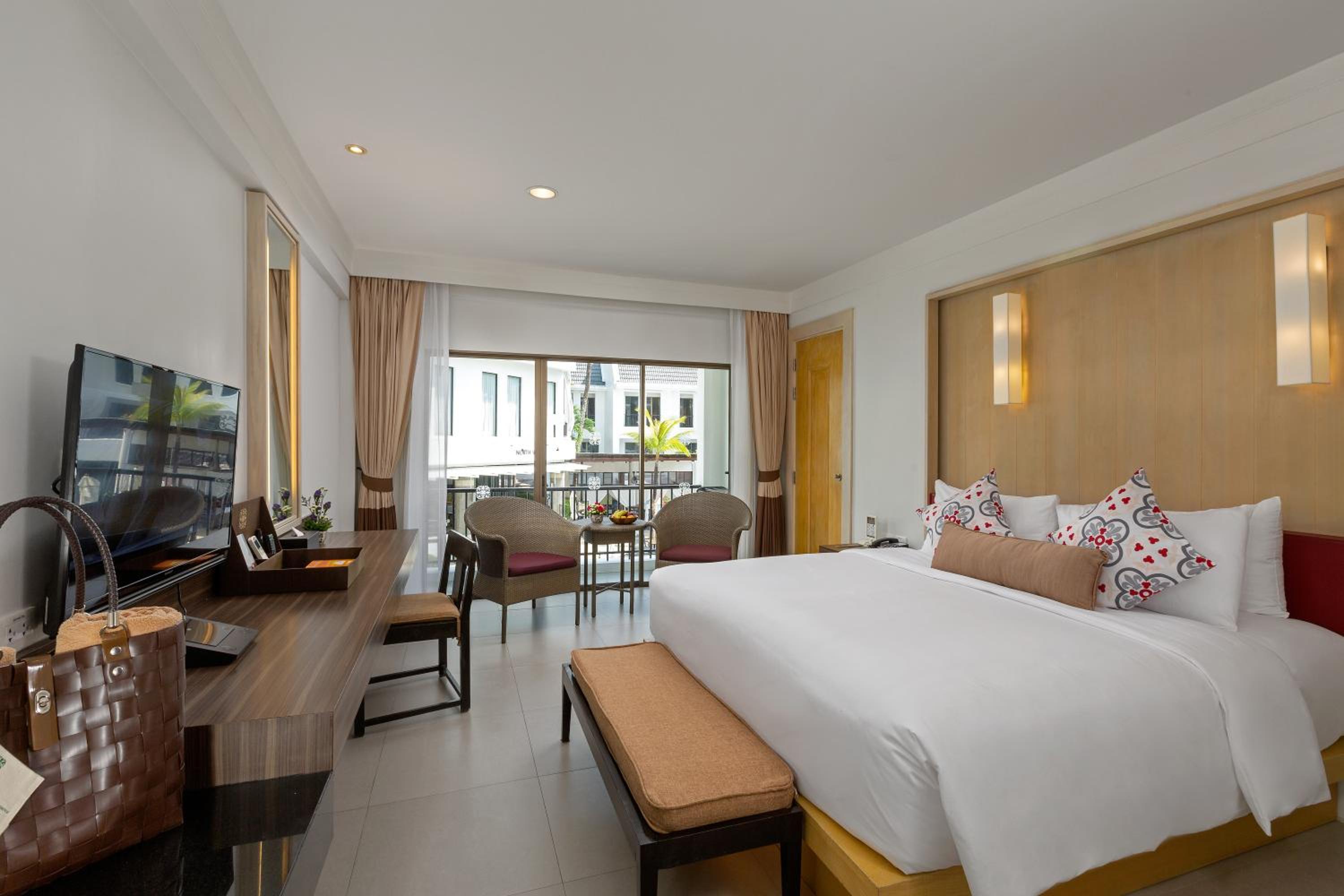 Deluxe Double or Twin Room - Photo 2