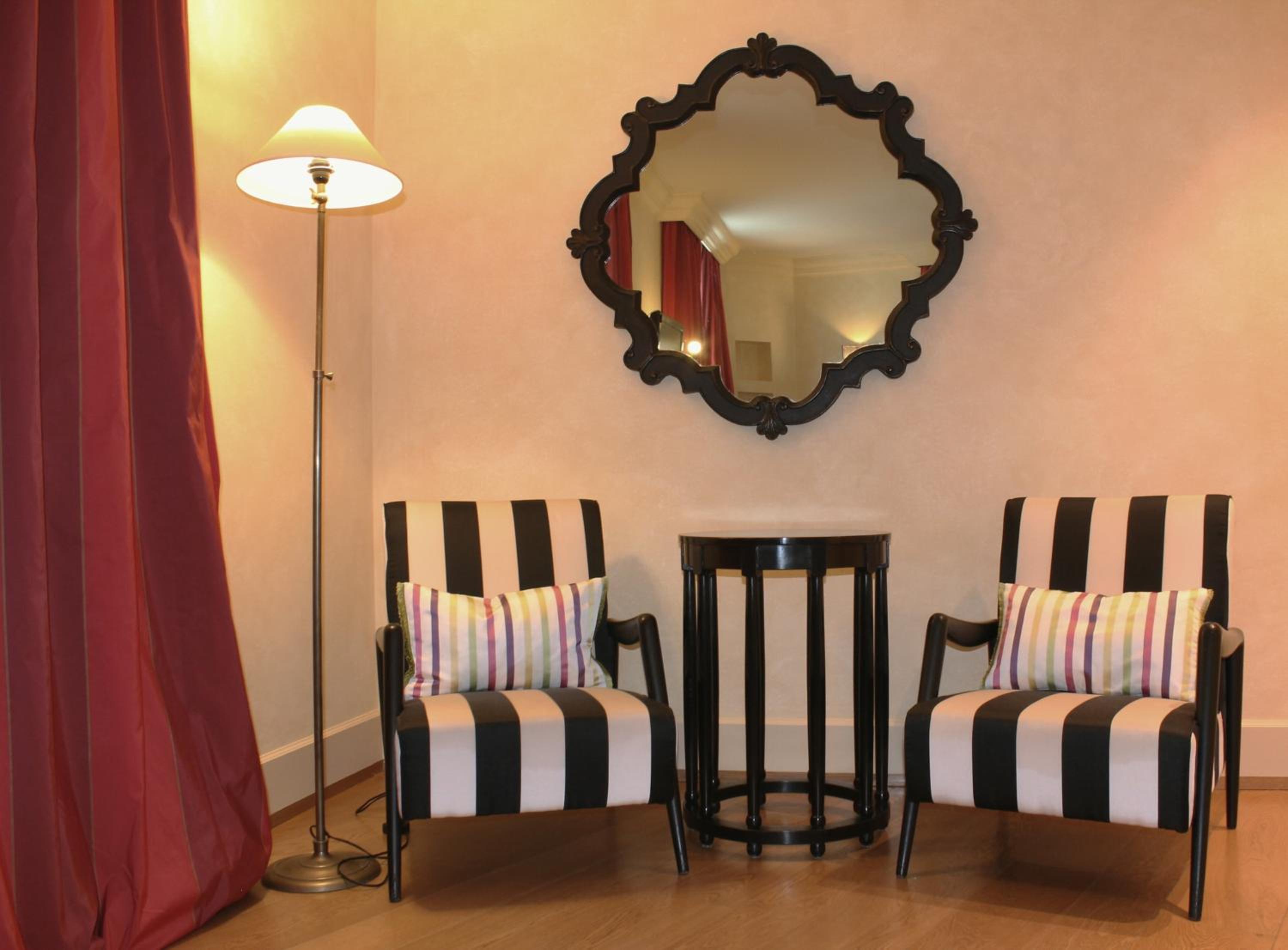 Double or Twin Room - Photo 6