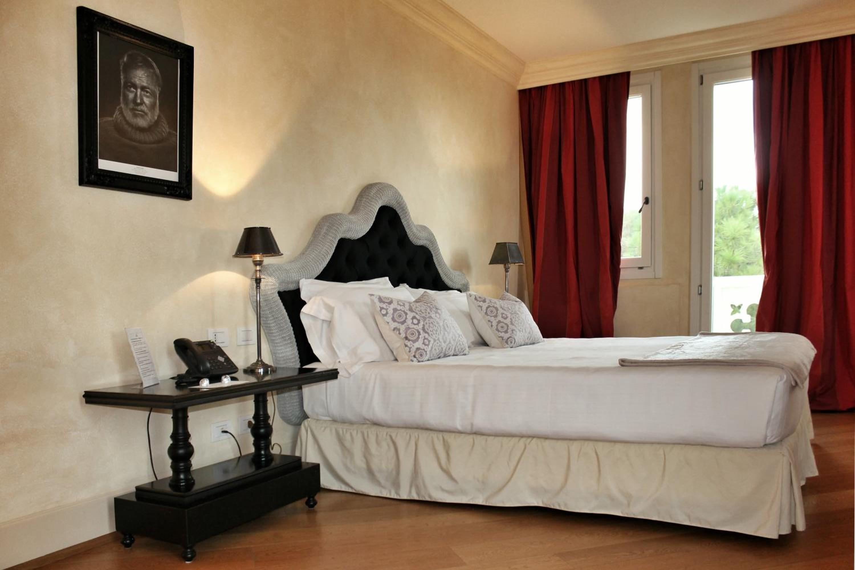 Double or Twin Room - Photo 3