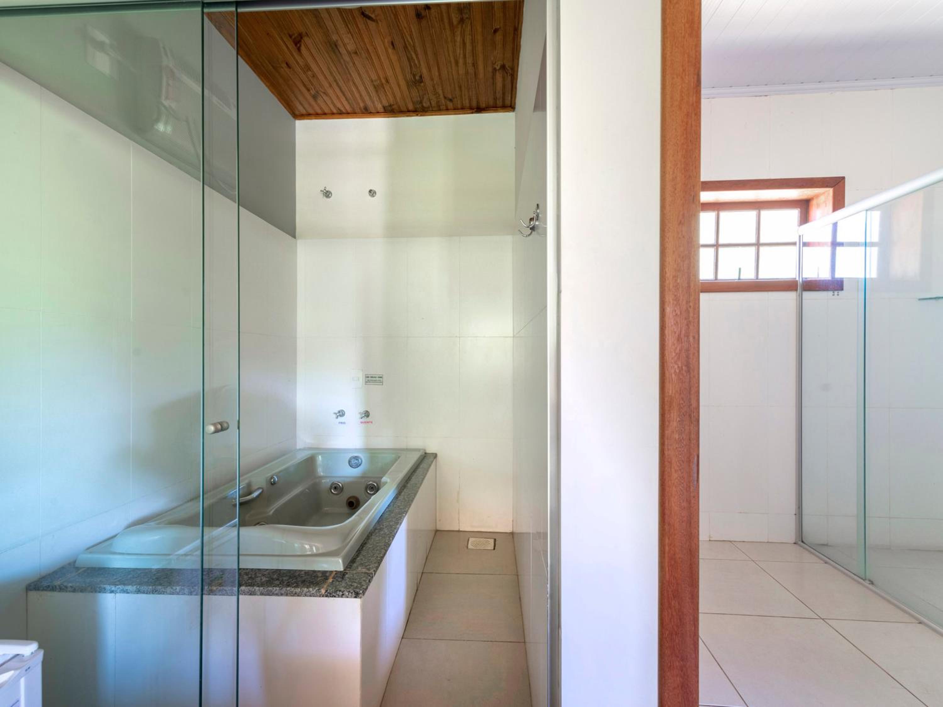 Deluxe Double Room with Spa Bath  photo 2