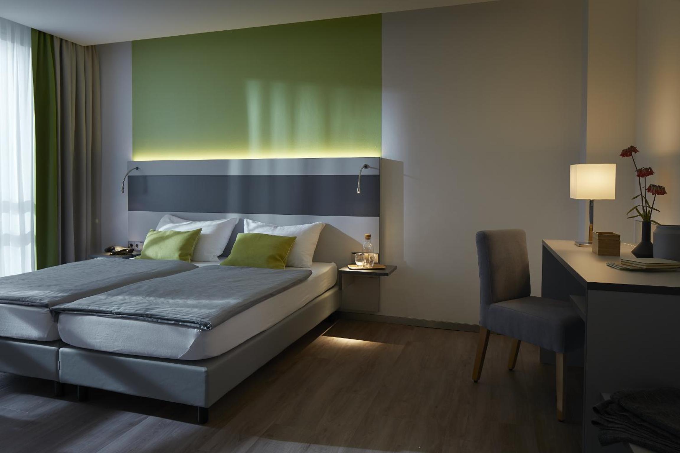 Double or Twin Room with Terrace - Photo 3