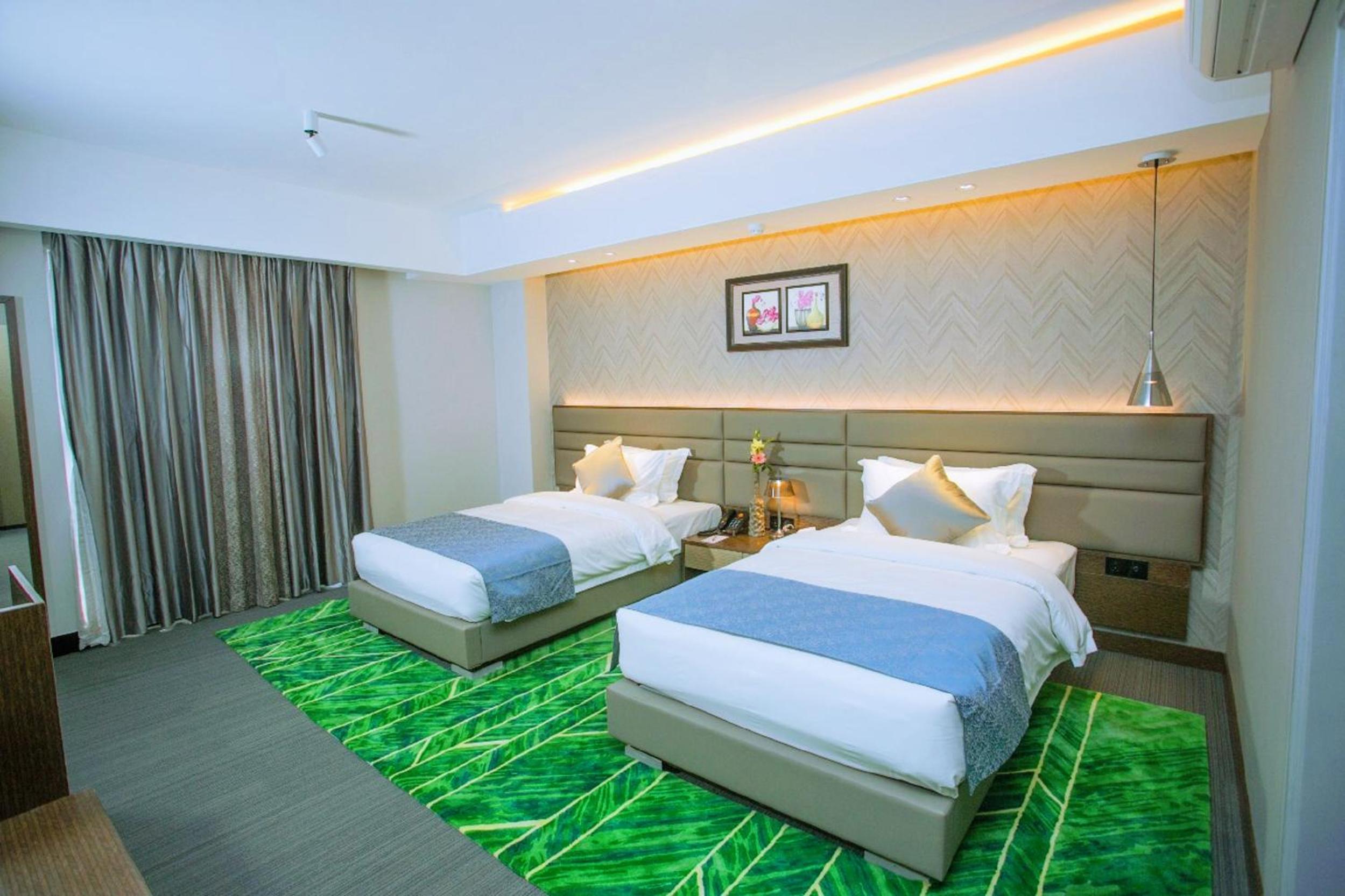 Premium Twin Room photo 2