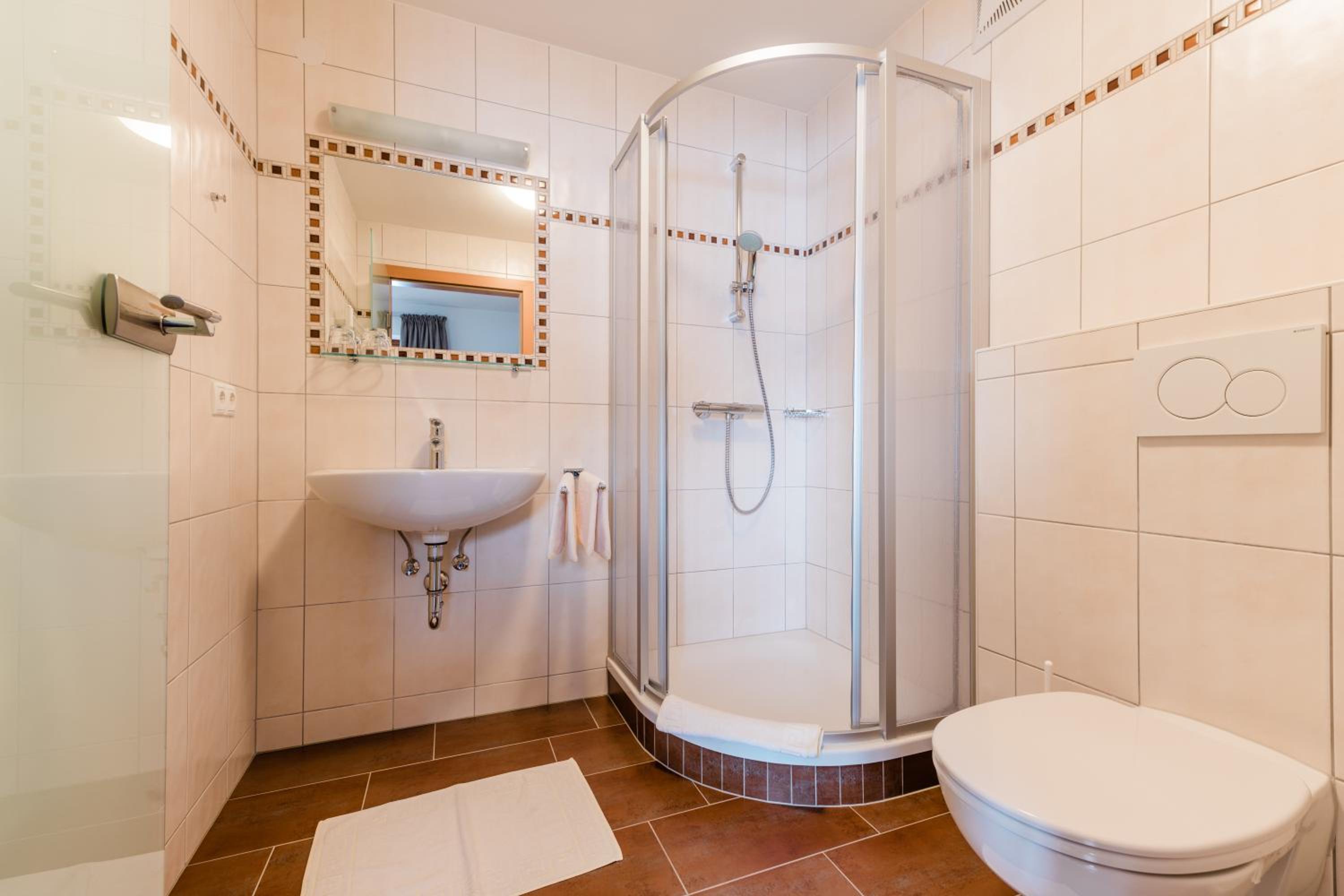 Two-Bedroom Apartment with Balcony photo 3