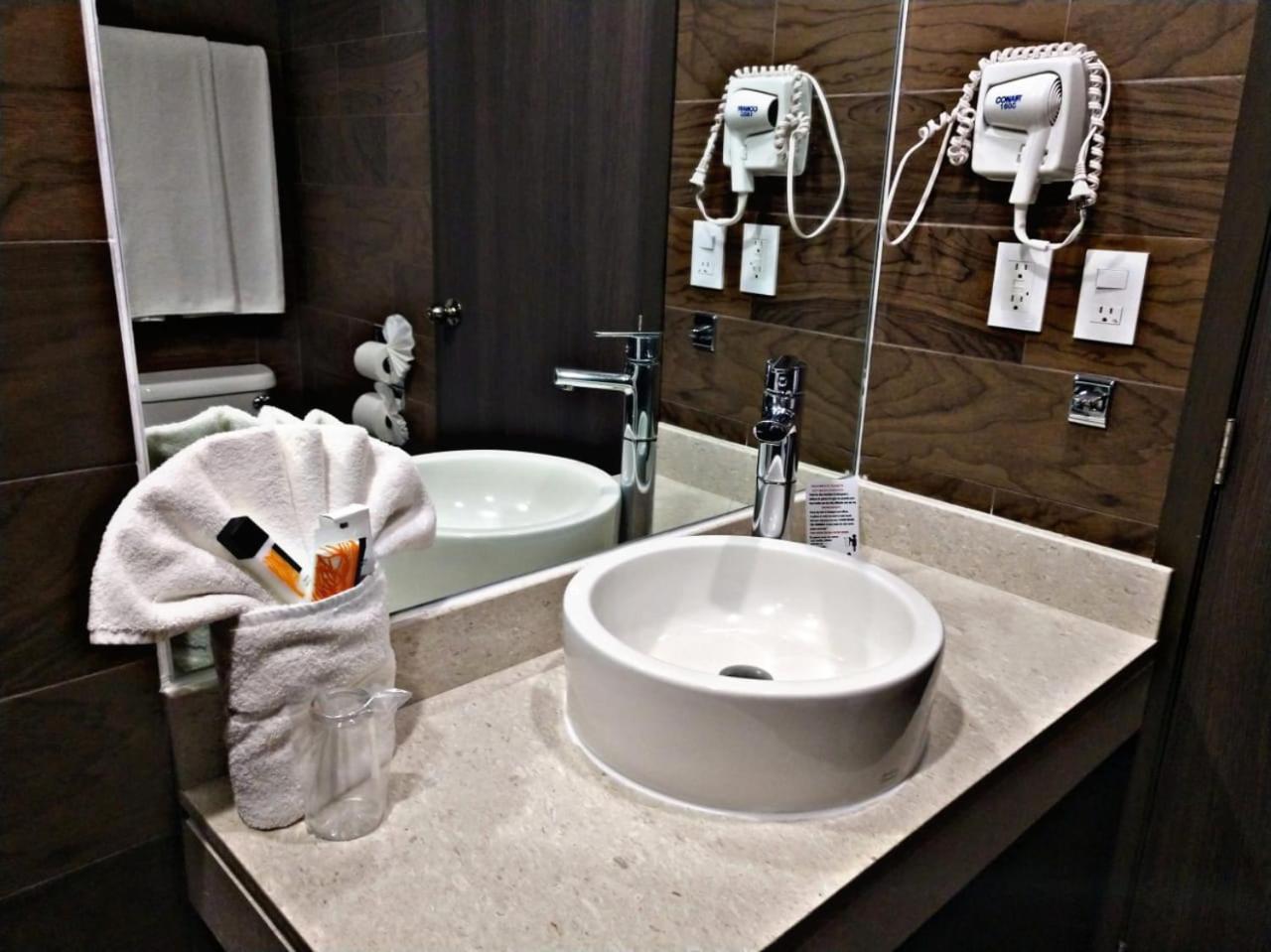 Double Room - Photo 10