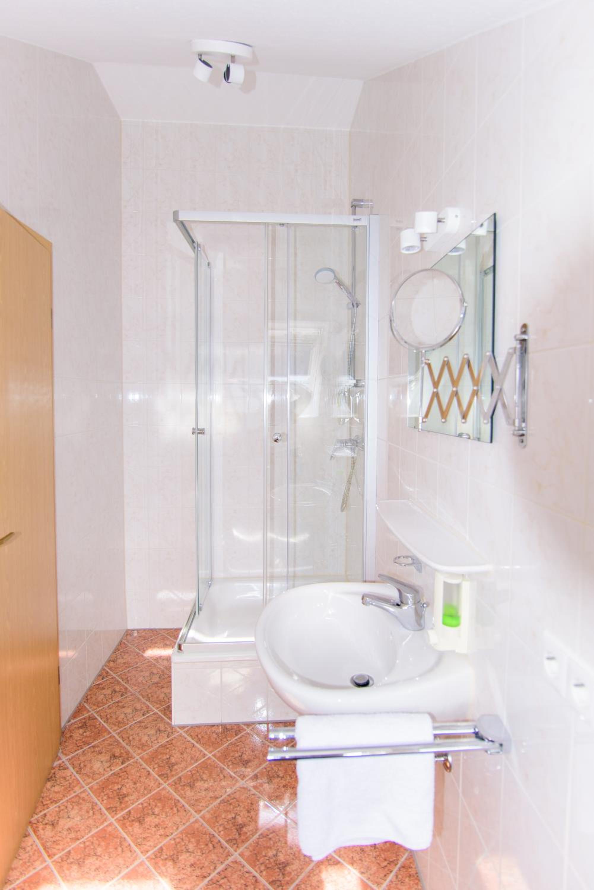 Single Room With Shower photo 3