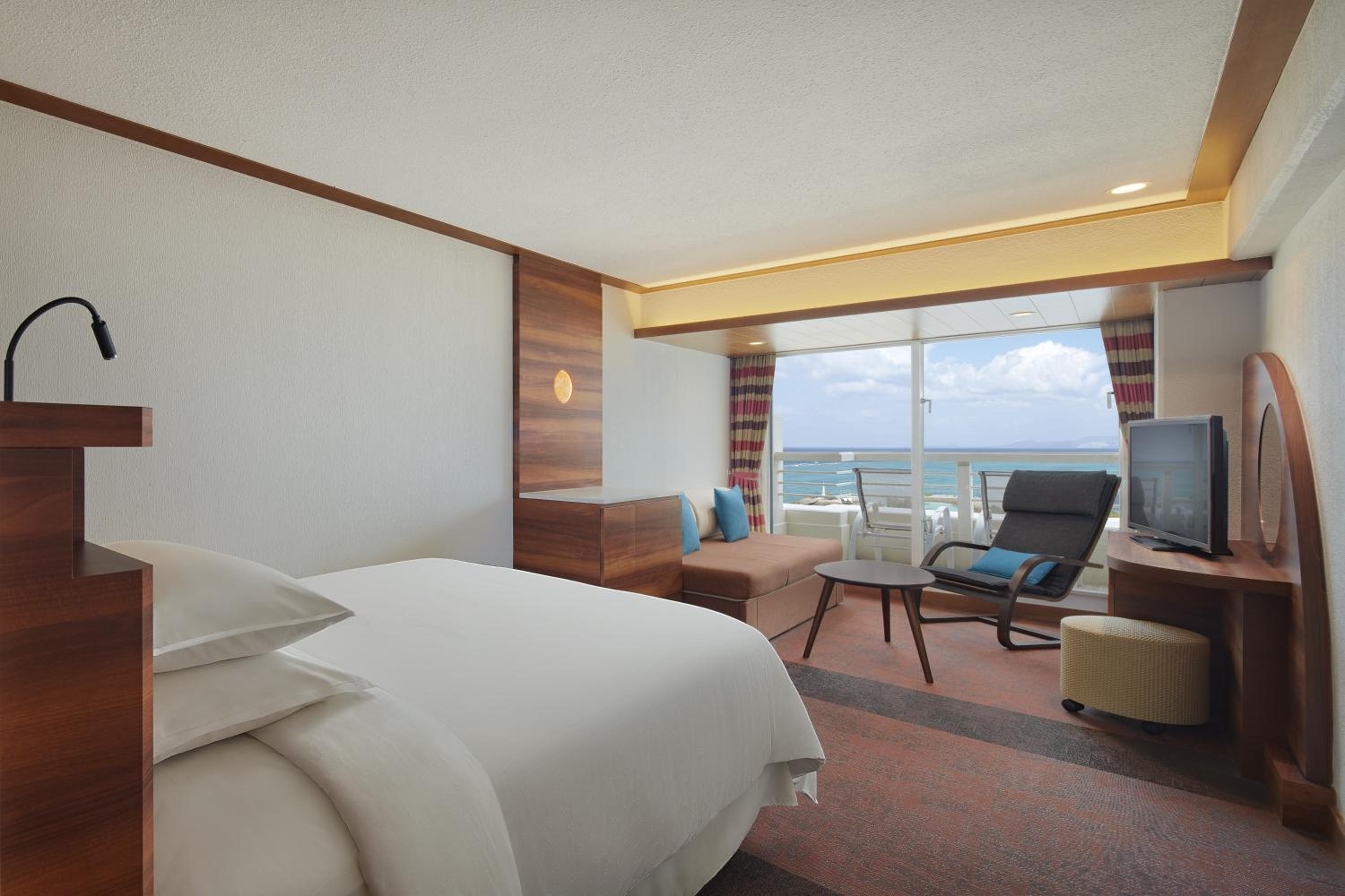 Double Room Ocean View - Main Tower Non-Smoking - Photo 1