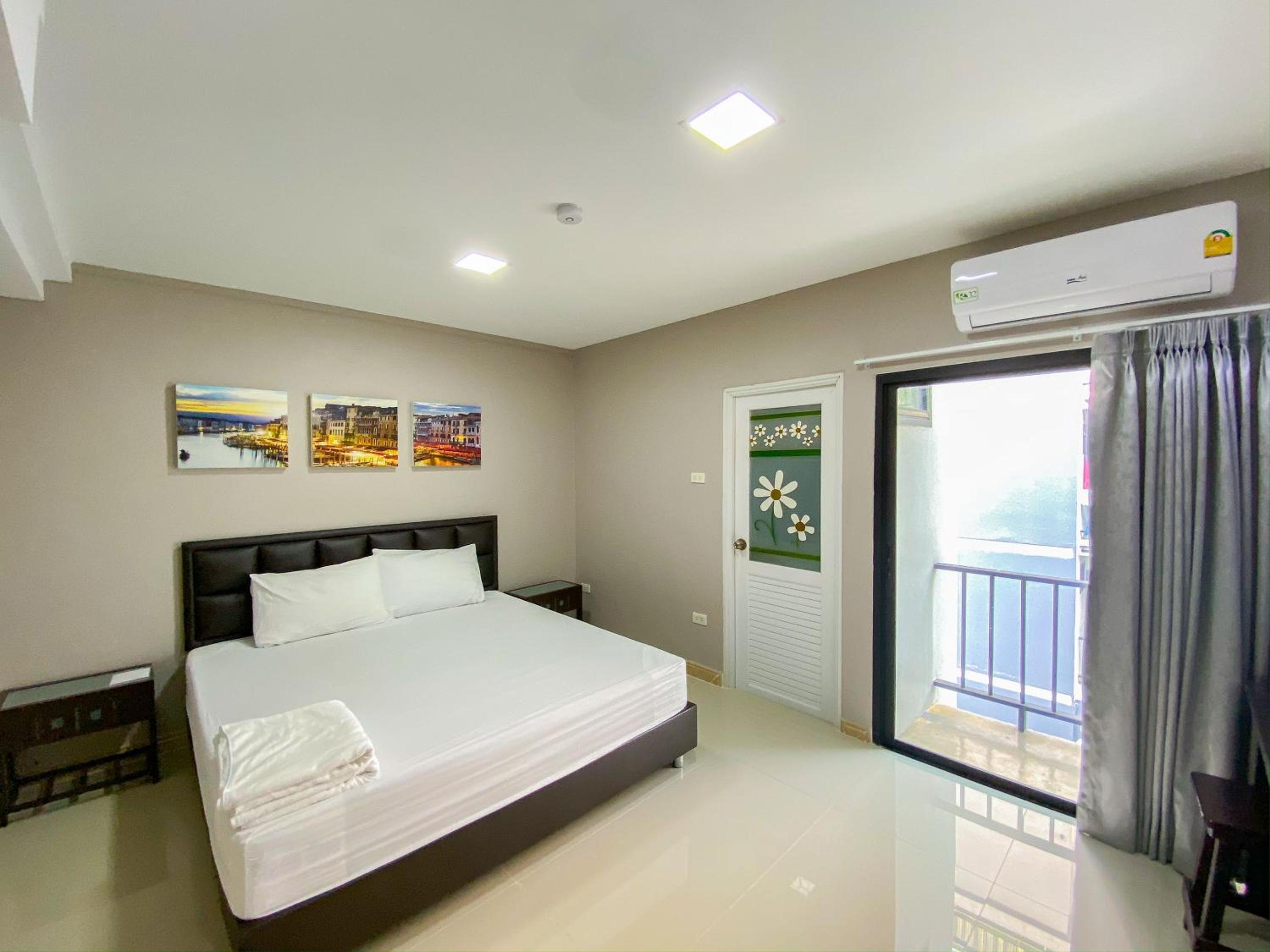 Superior Double Or Twin Room photo 3