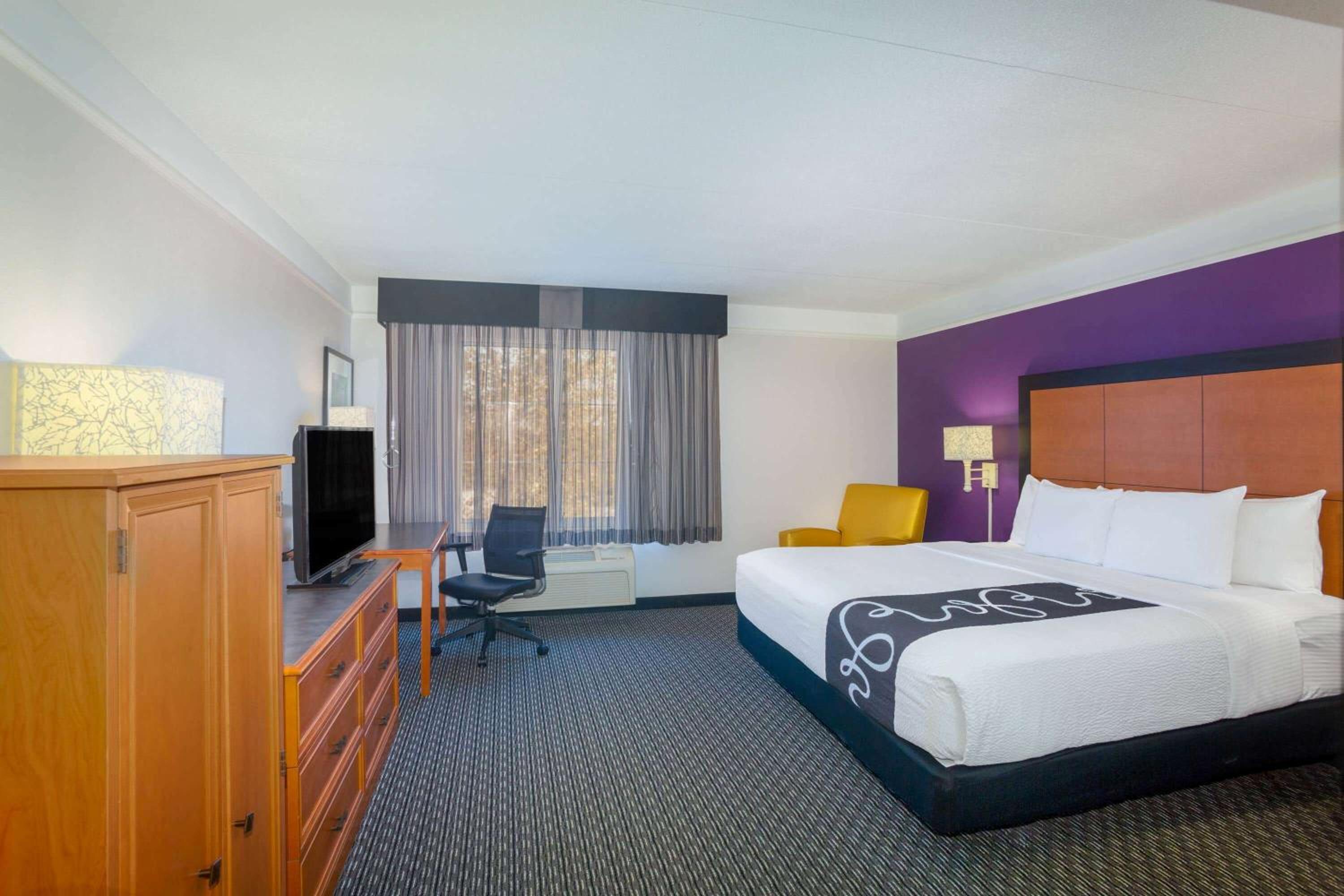 King Room - Disability Access - Photo 4
