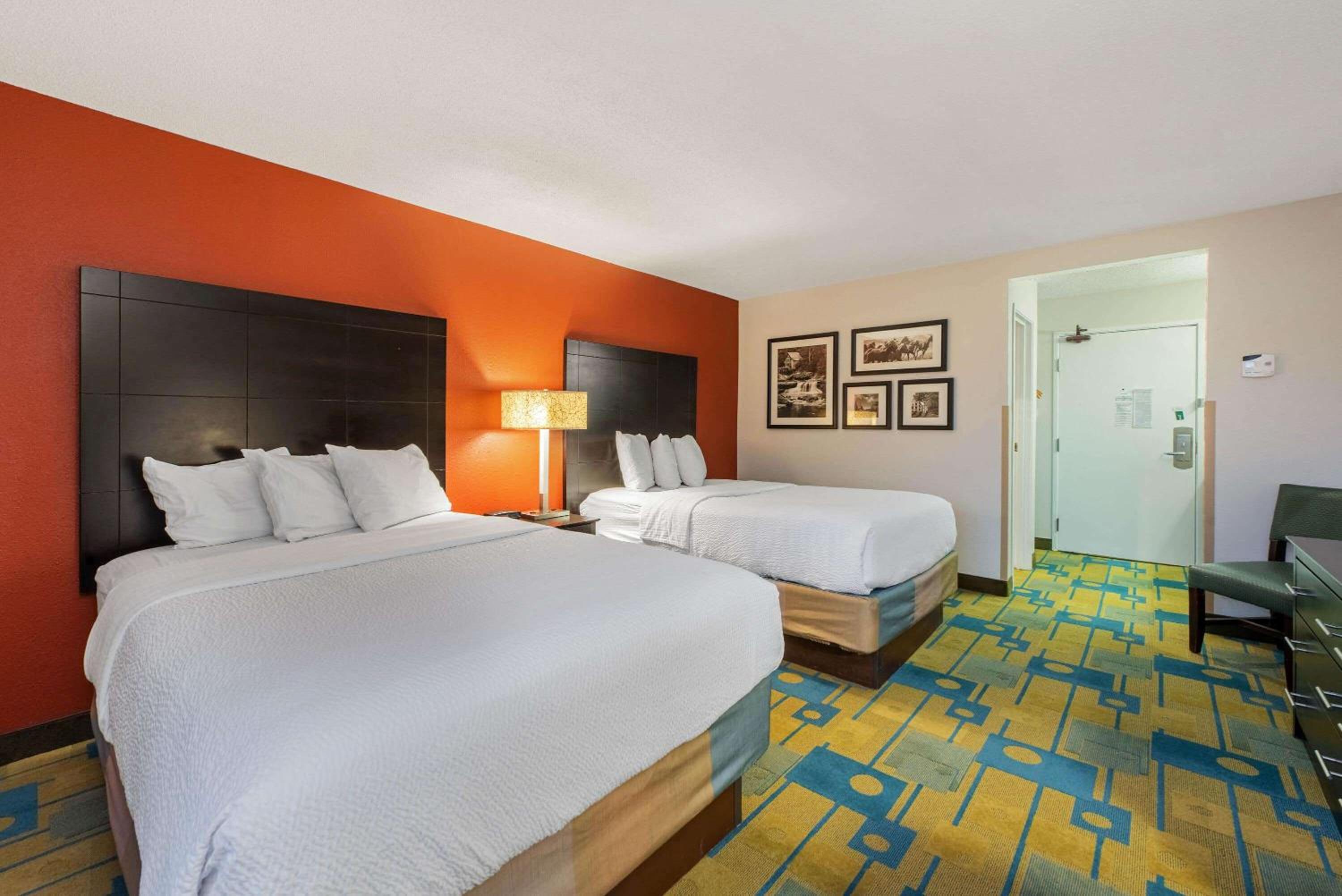 Double Room - Photo 2