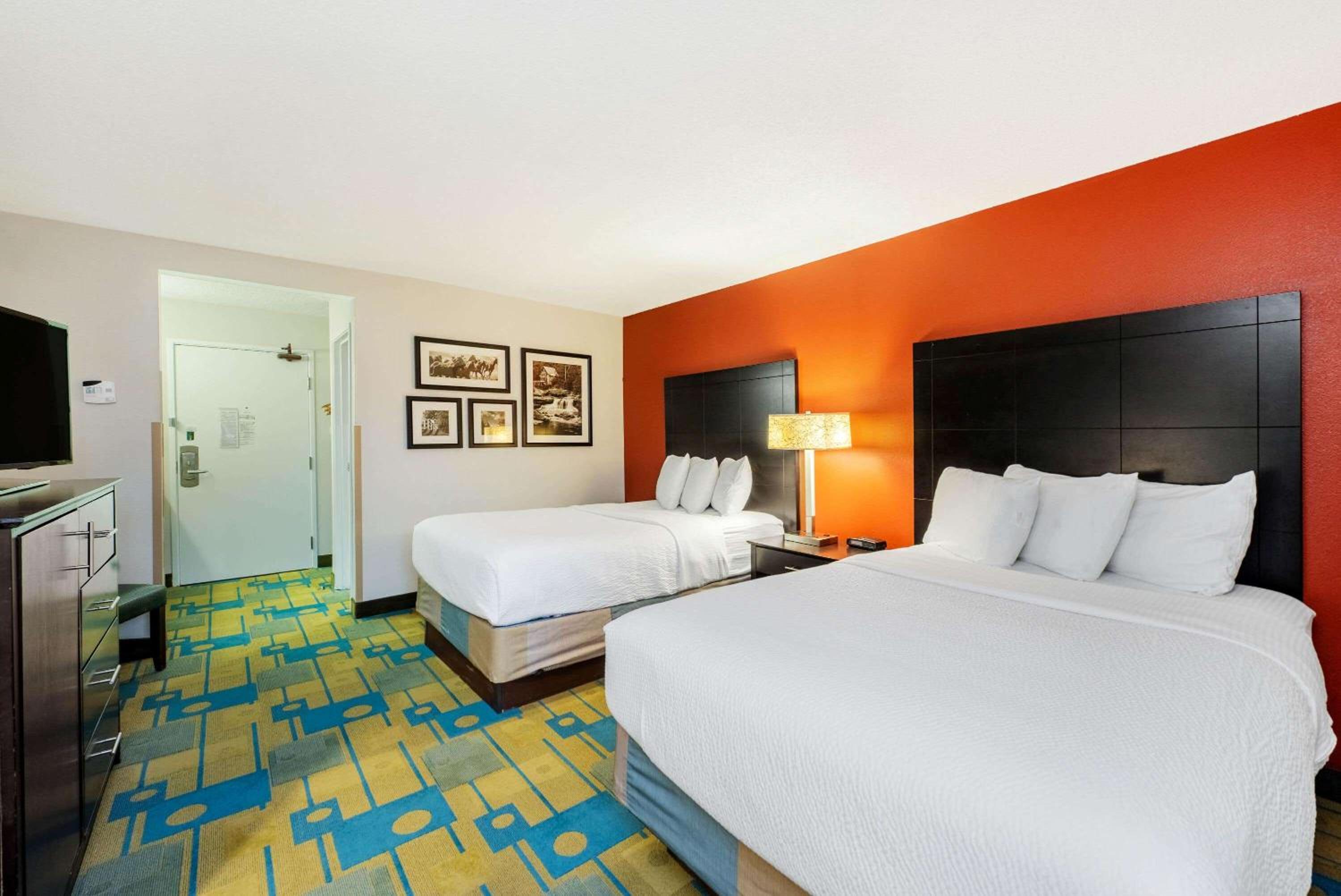 Double Room - Photo 3