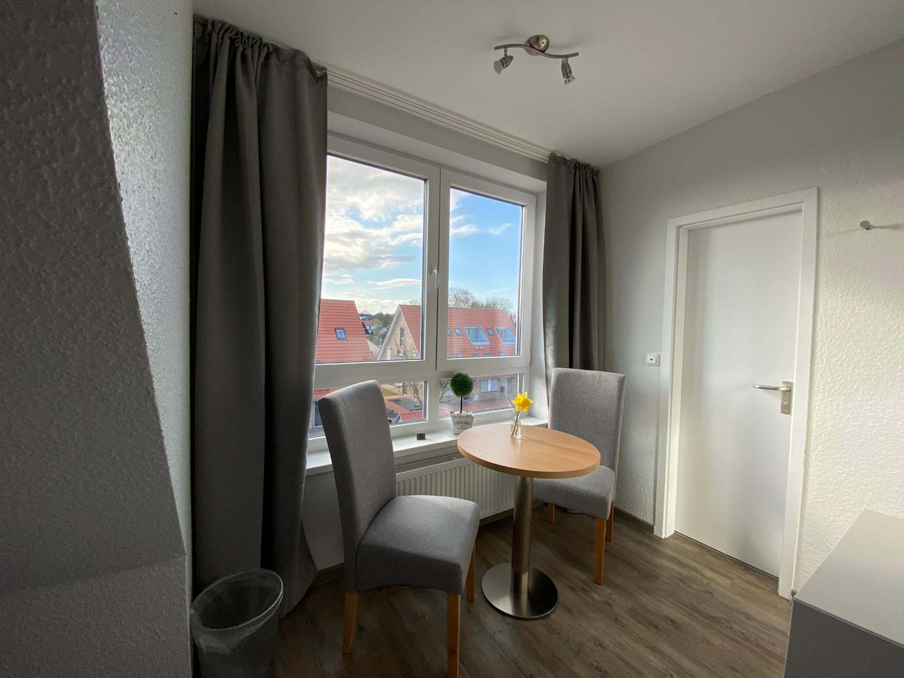 Large Single Room photo 3