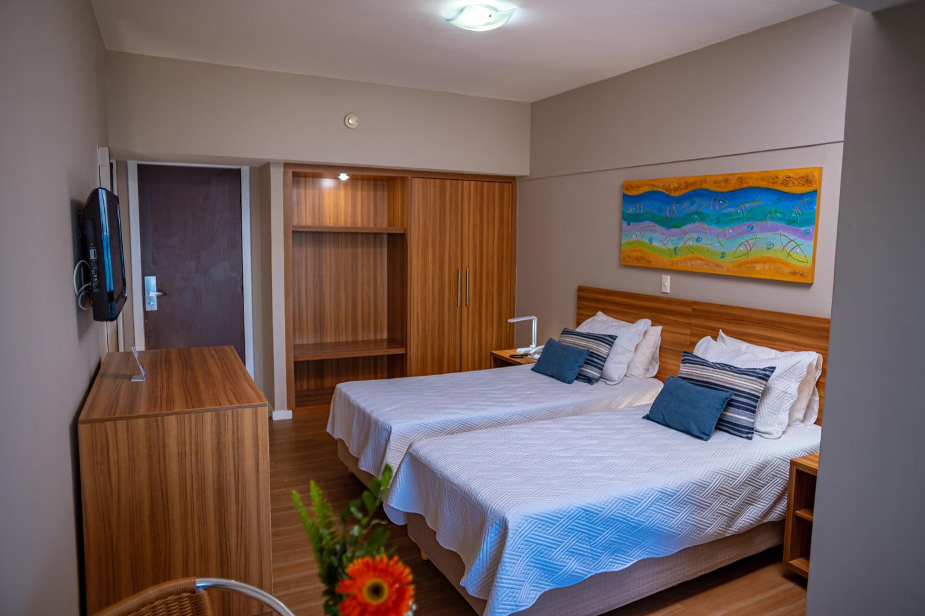 Superior Twin Room with pool view photo 2