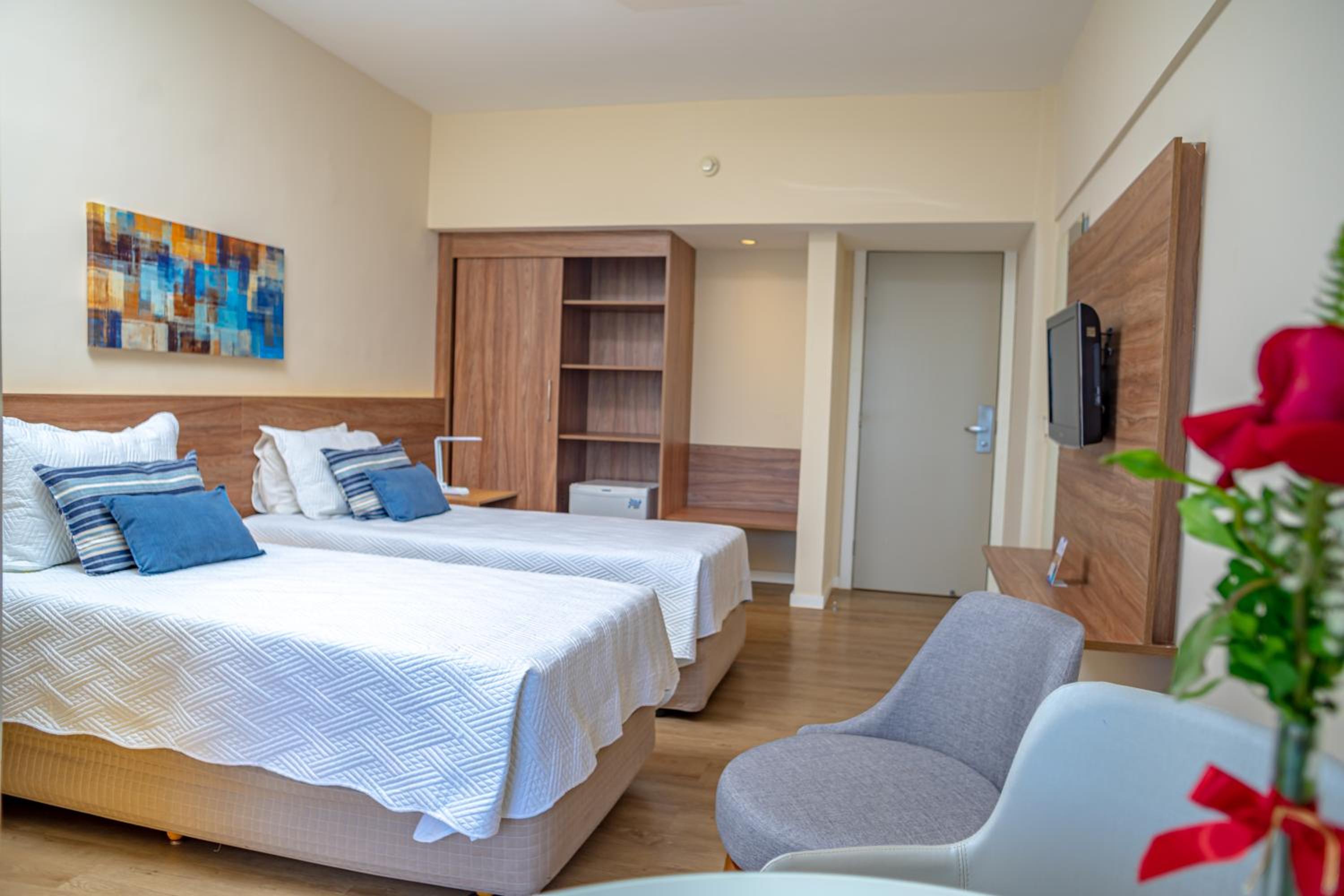 Deluxe Twin Room with pool view photo 3