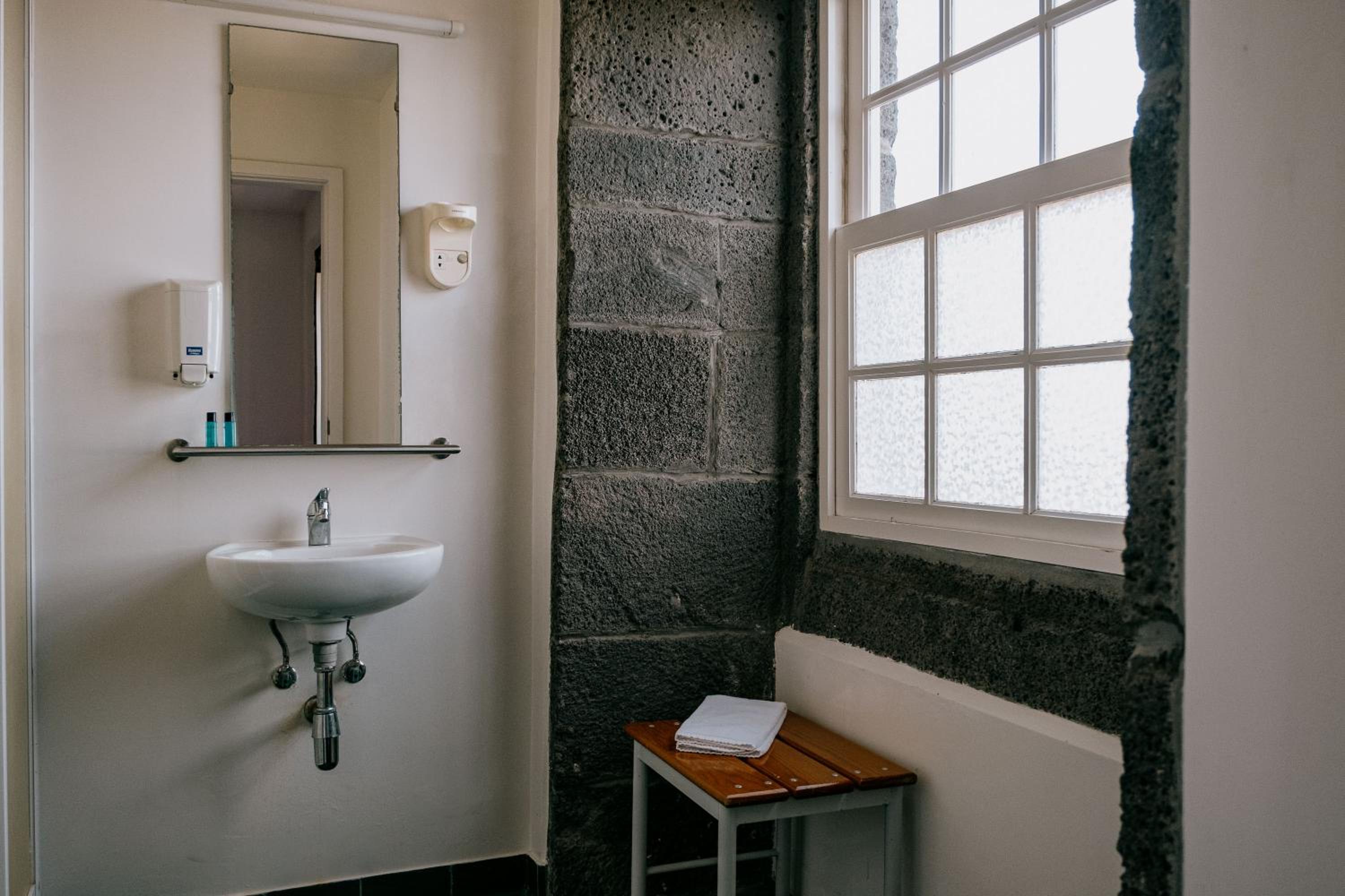 Triple Room with Private Bathroom photo 3