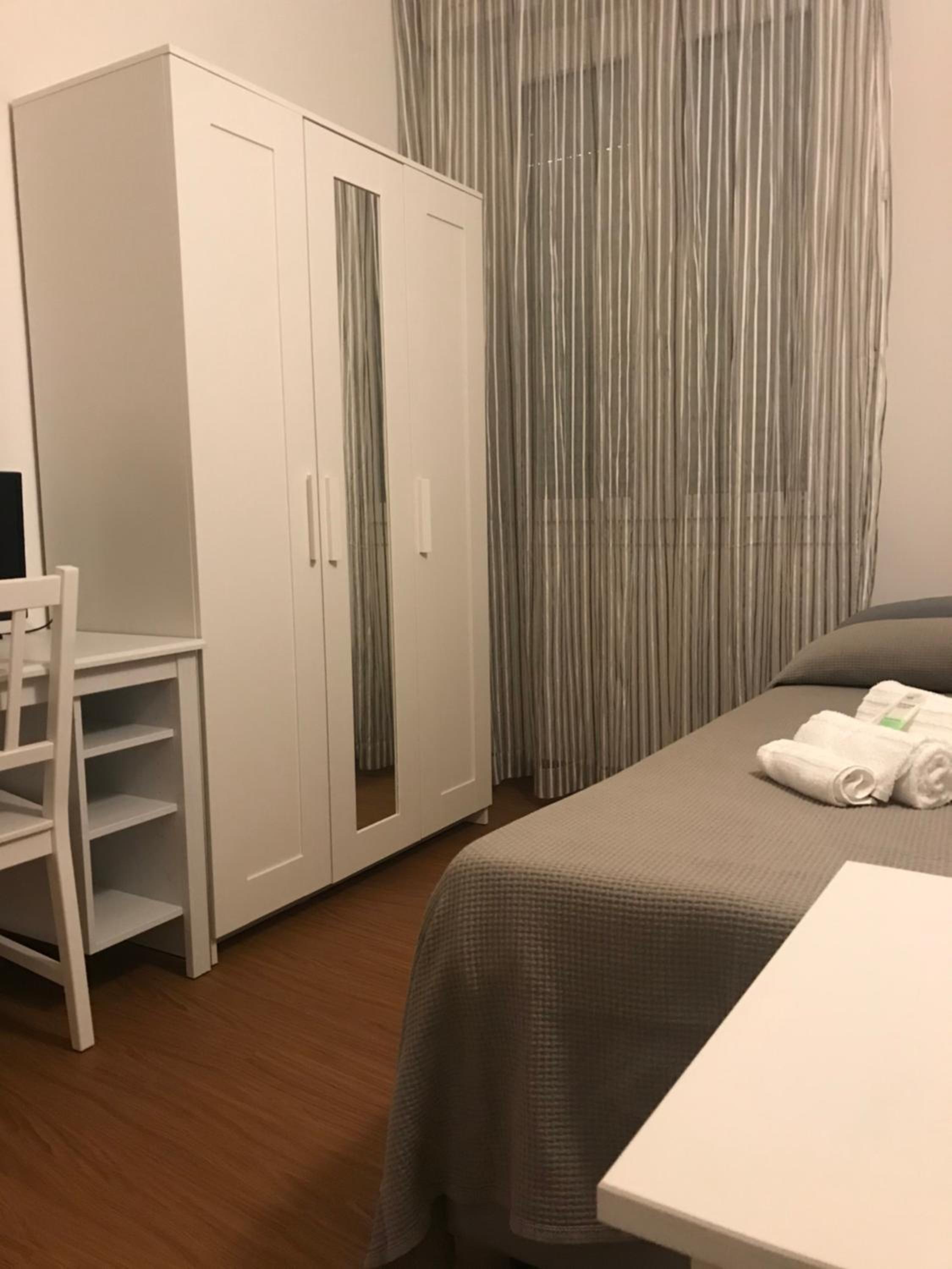 Small Single Room