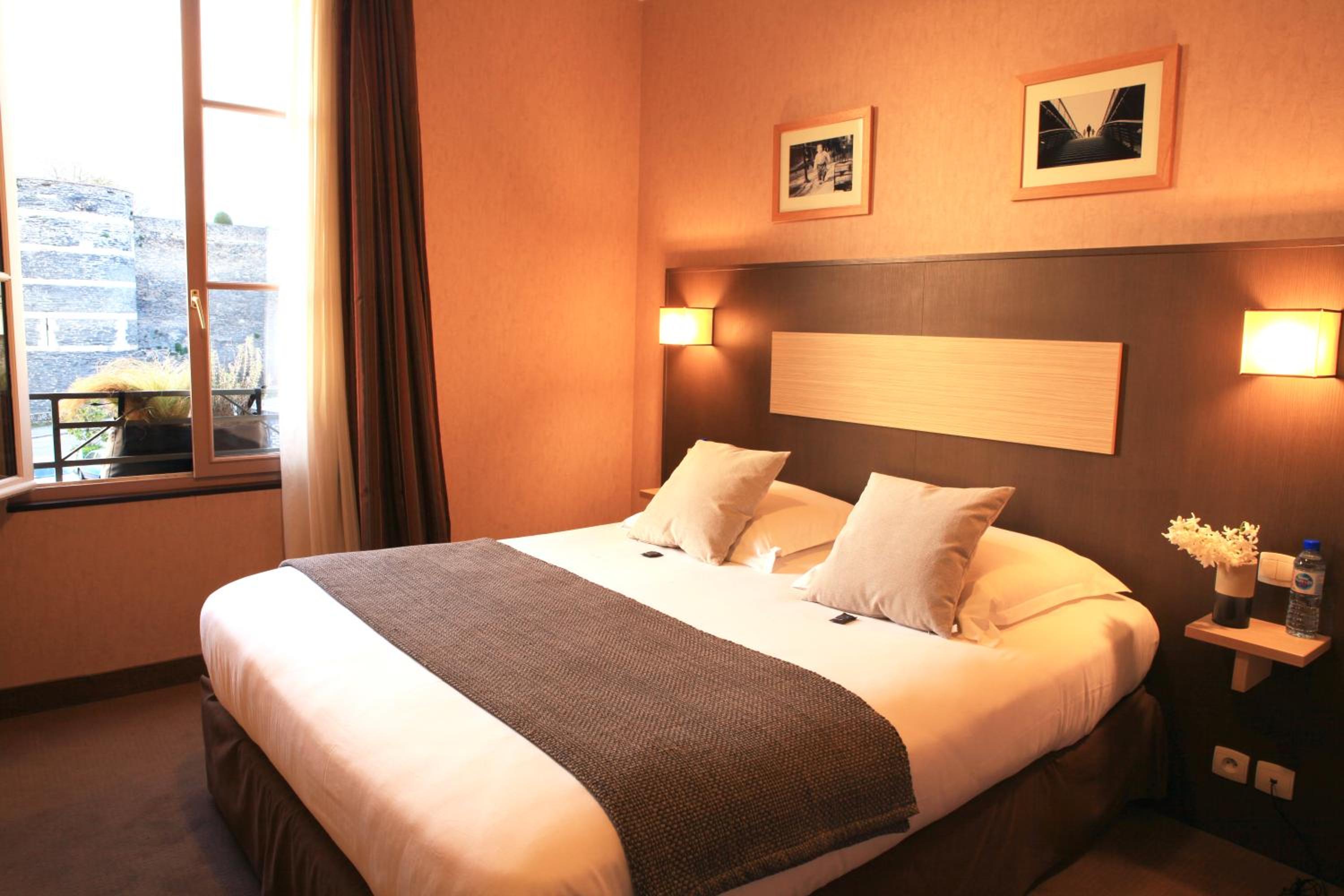 Premium Room - Castle View