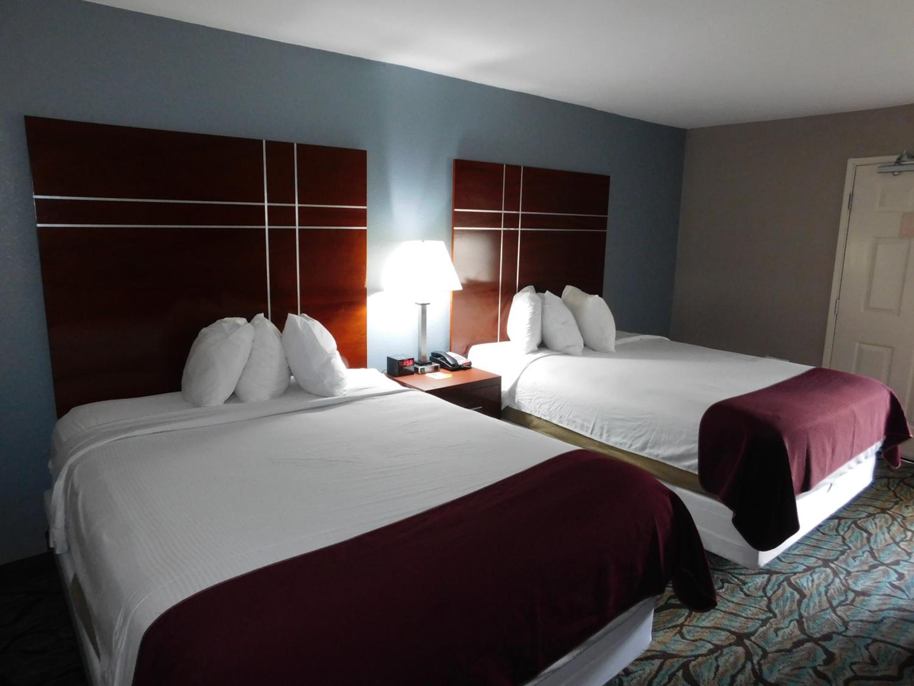 Double Room with Two Double Beds - Non-Smoking - Photo 1