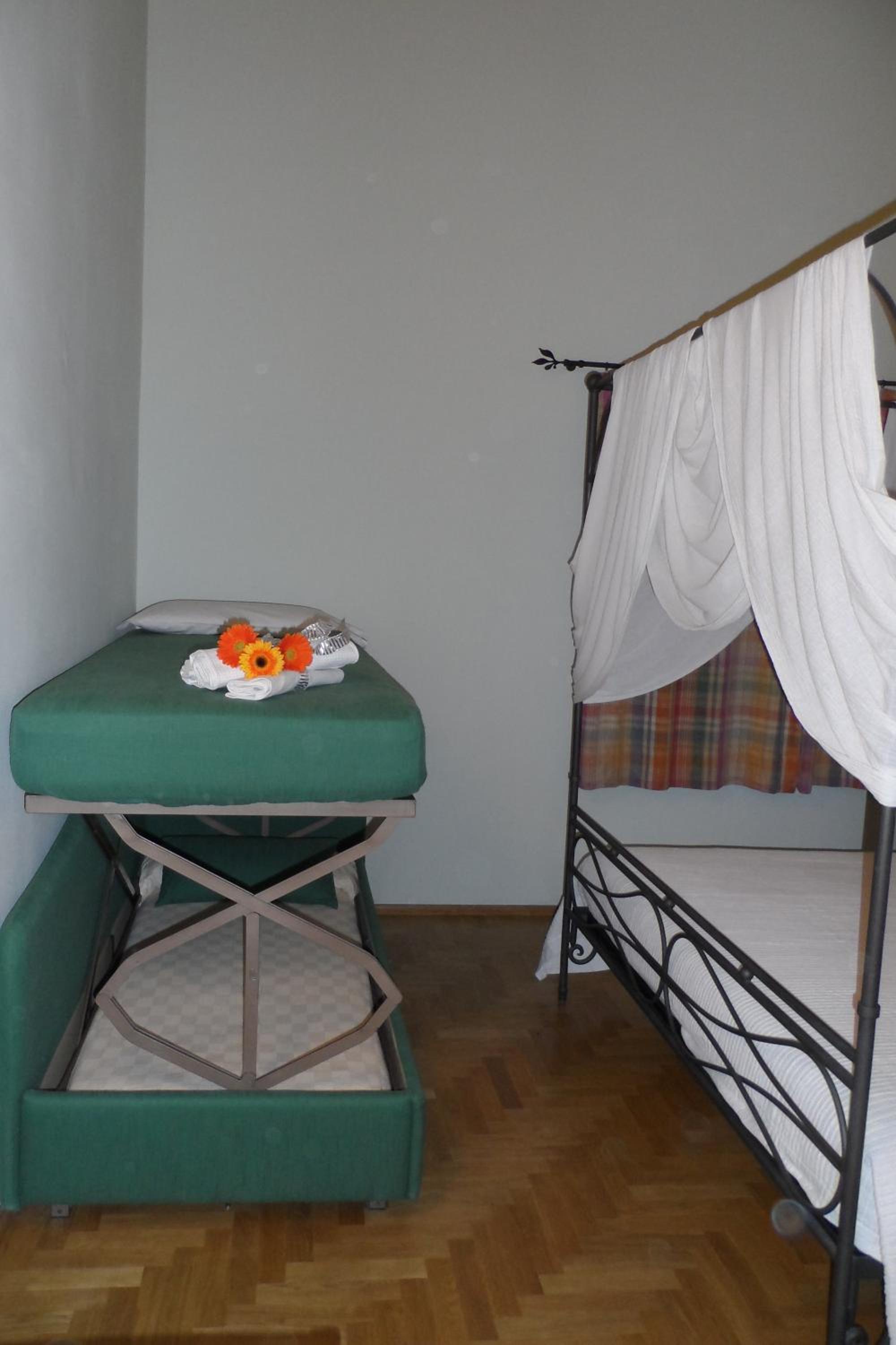 Quadruple Room - Photo 14