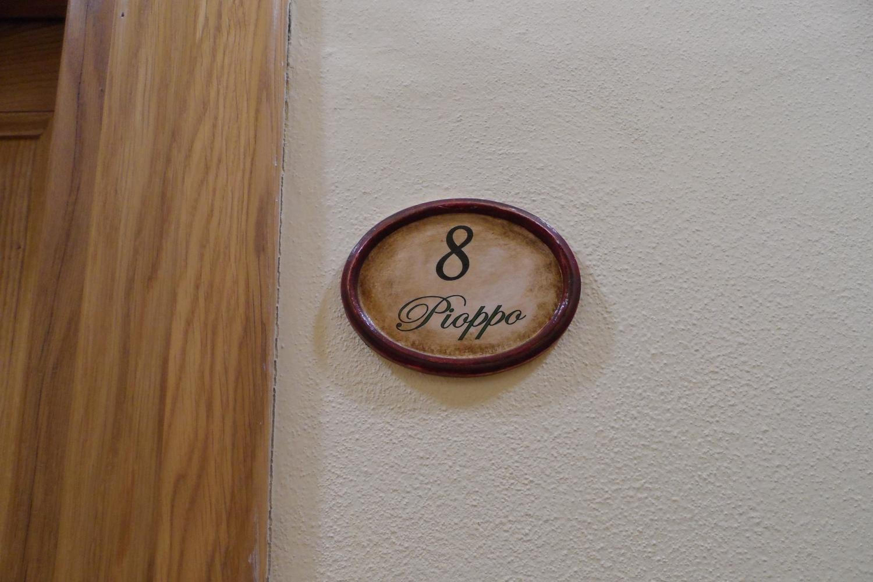 Quadruple Room - Photo 7
