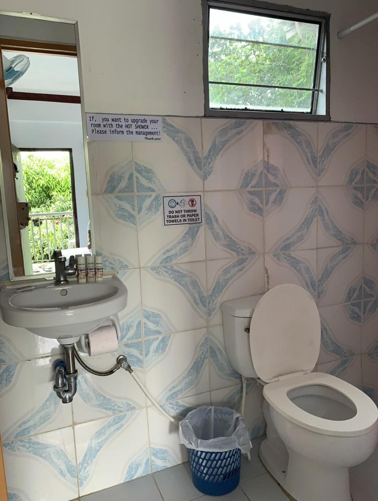 Budget Double Room - Photo 7