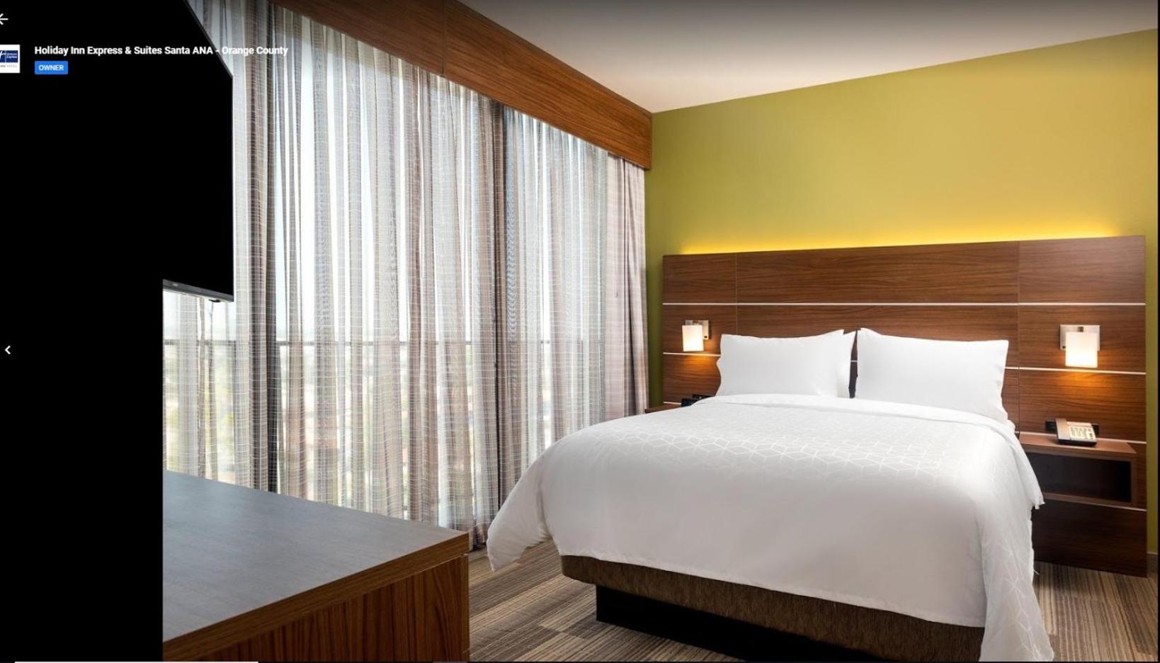Deluxe King Room - Hearing Accessible 