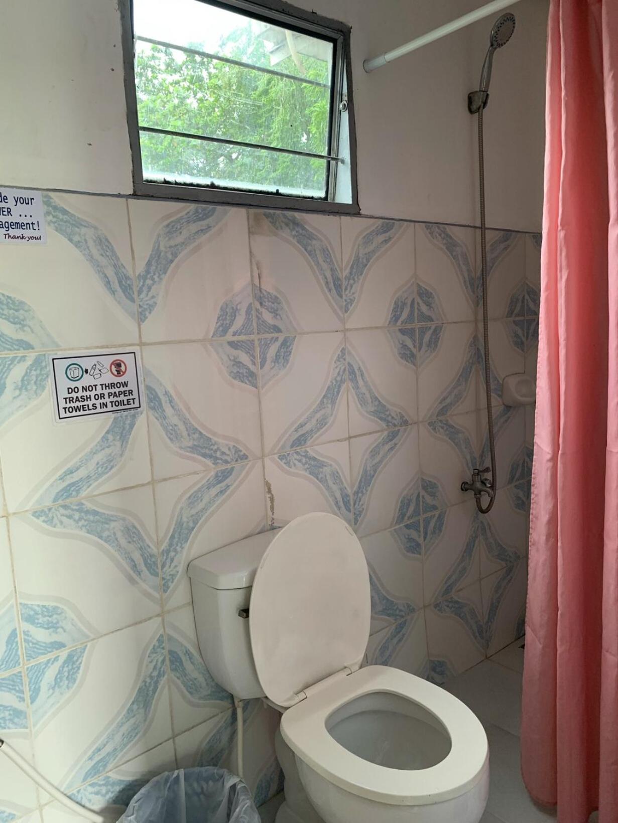 Budget Double Room - Photo 8