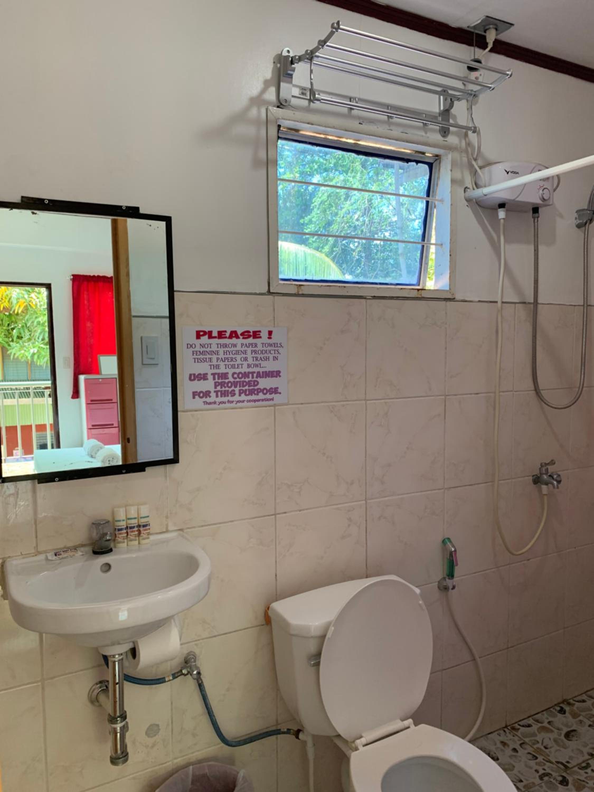Deluxe Double Room with Shower - Photo 5
