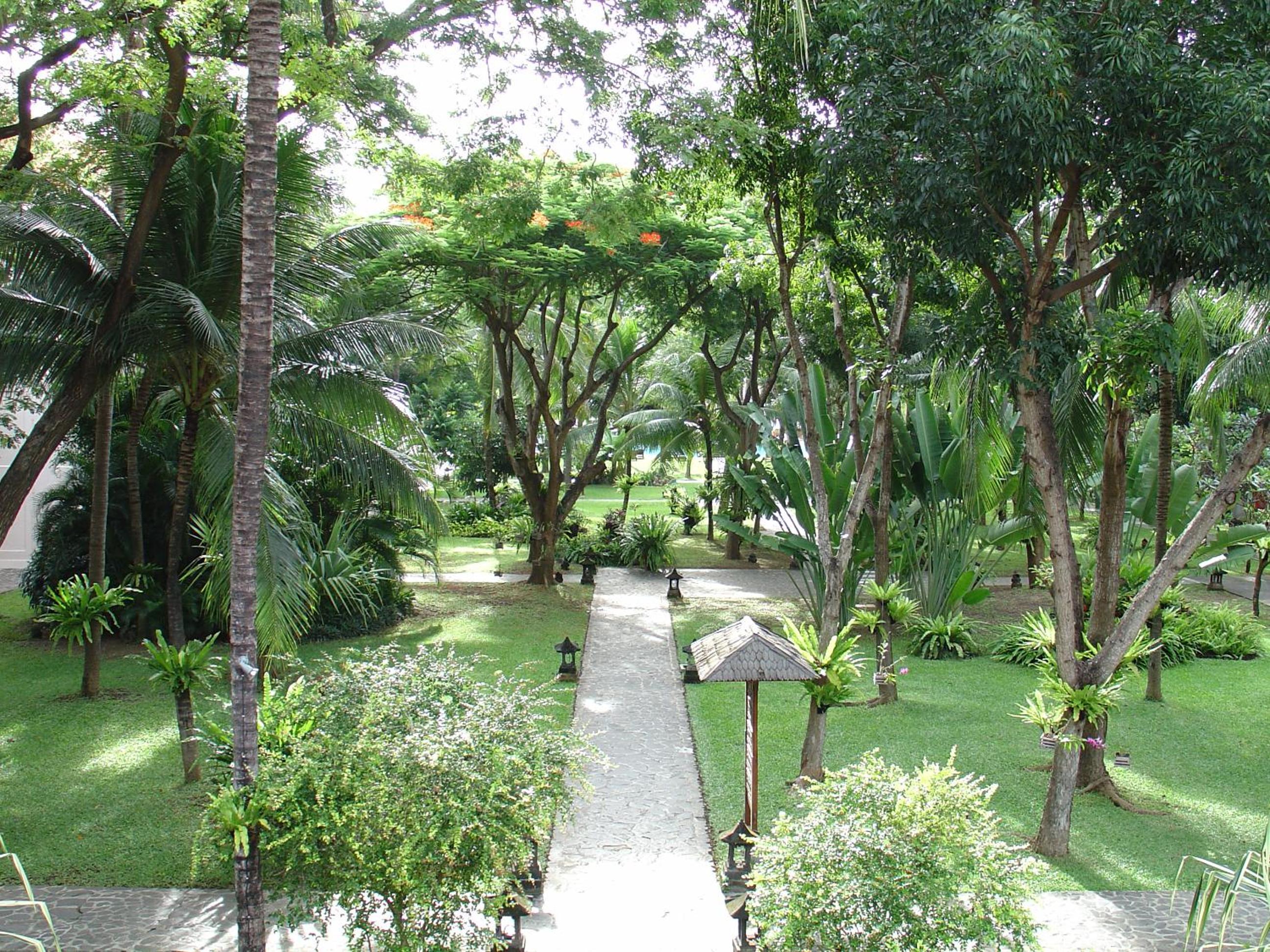 Romantic Double Room with Free Benefit - Photo 8