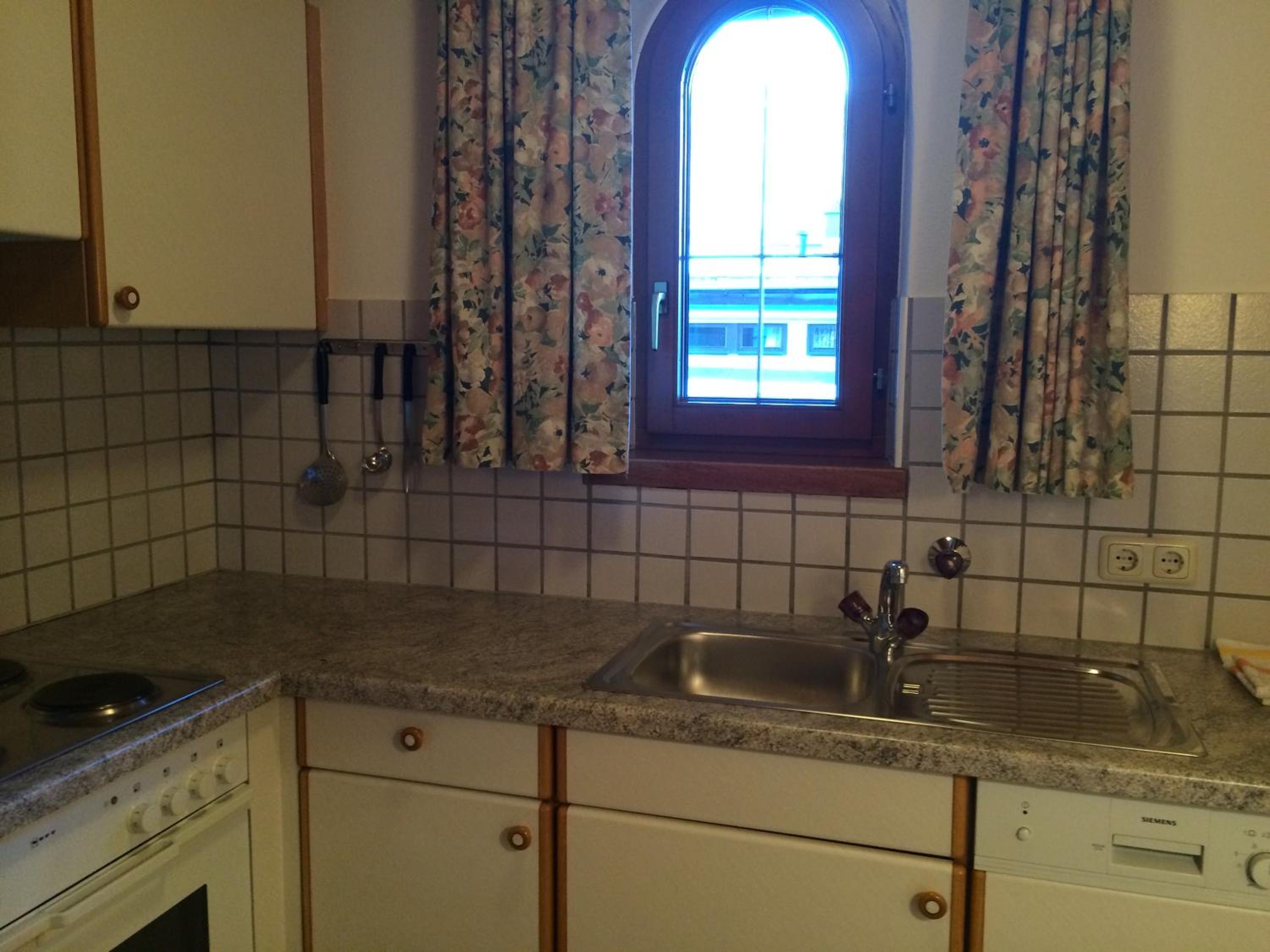 Apartment photo 2