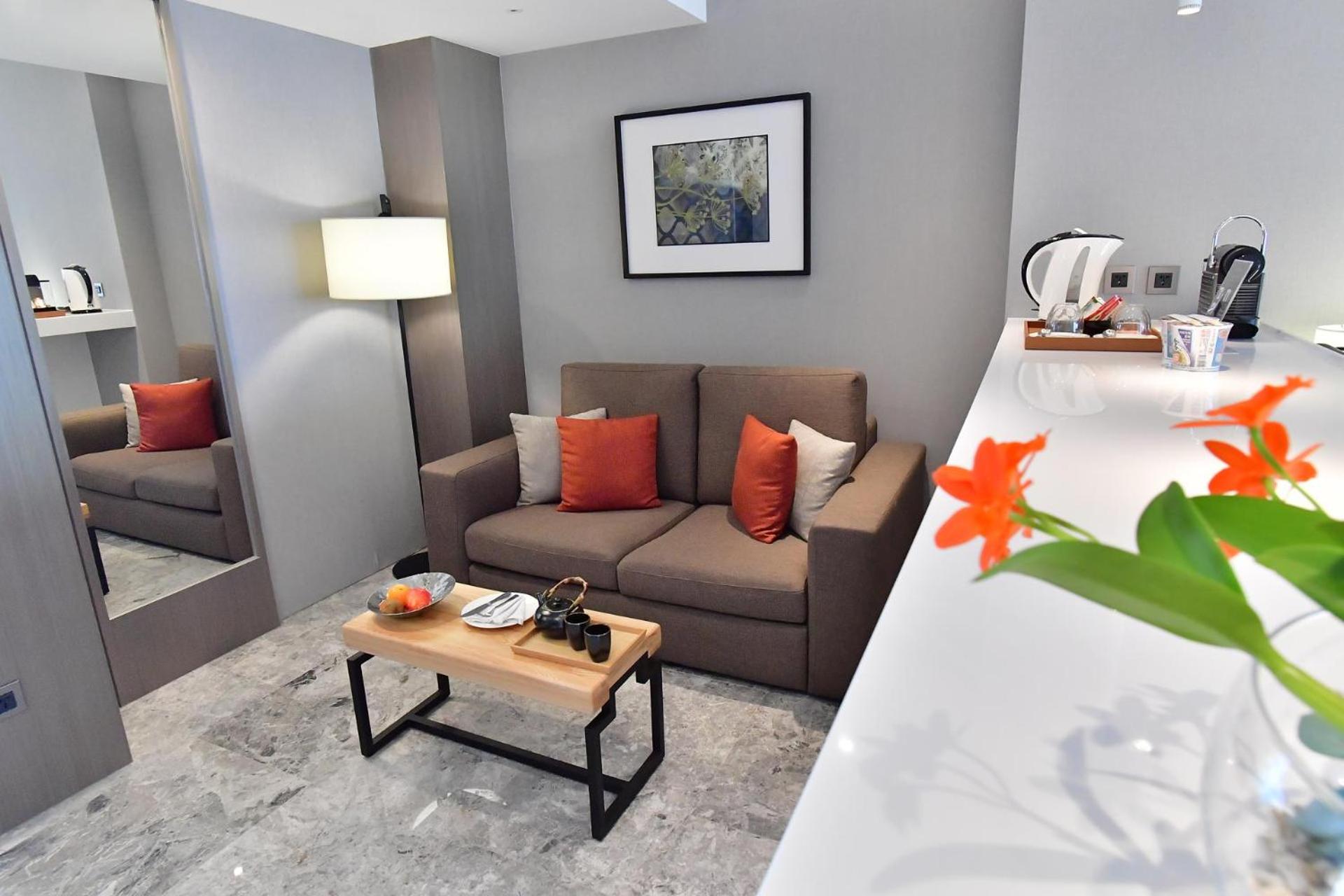 Suite with Sea View - Photo 12