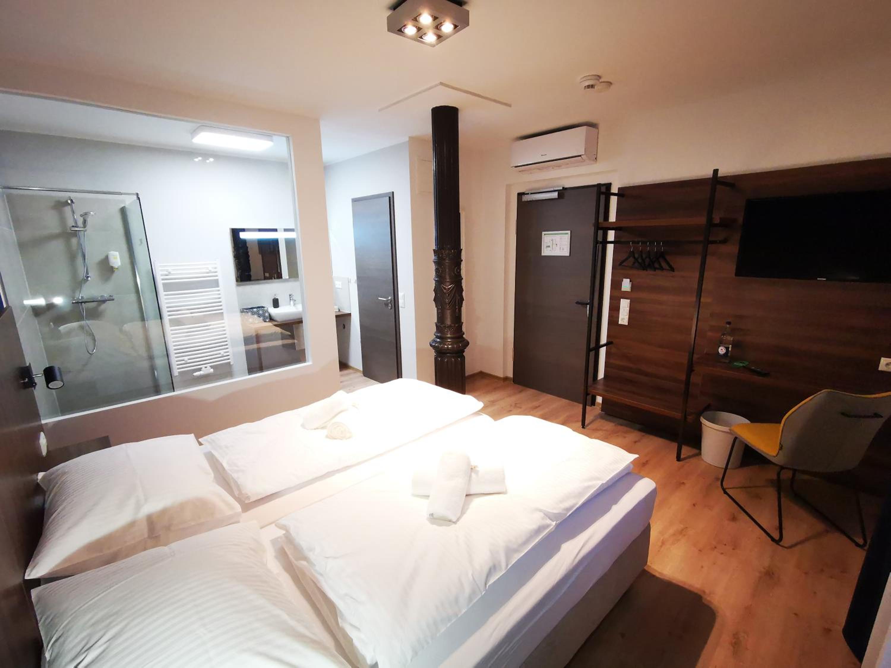 Deluxe Double Room photo 3