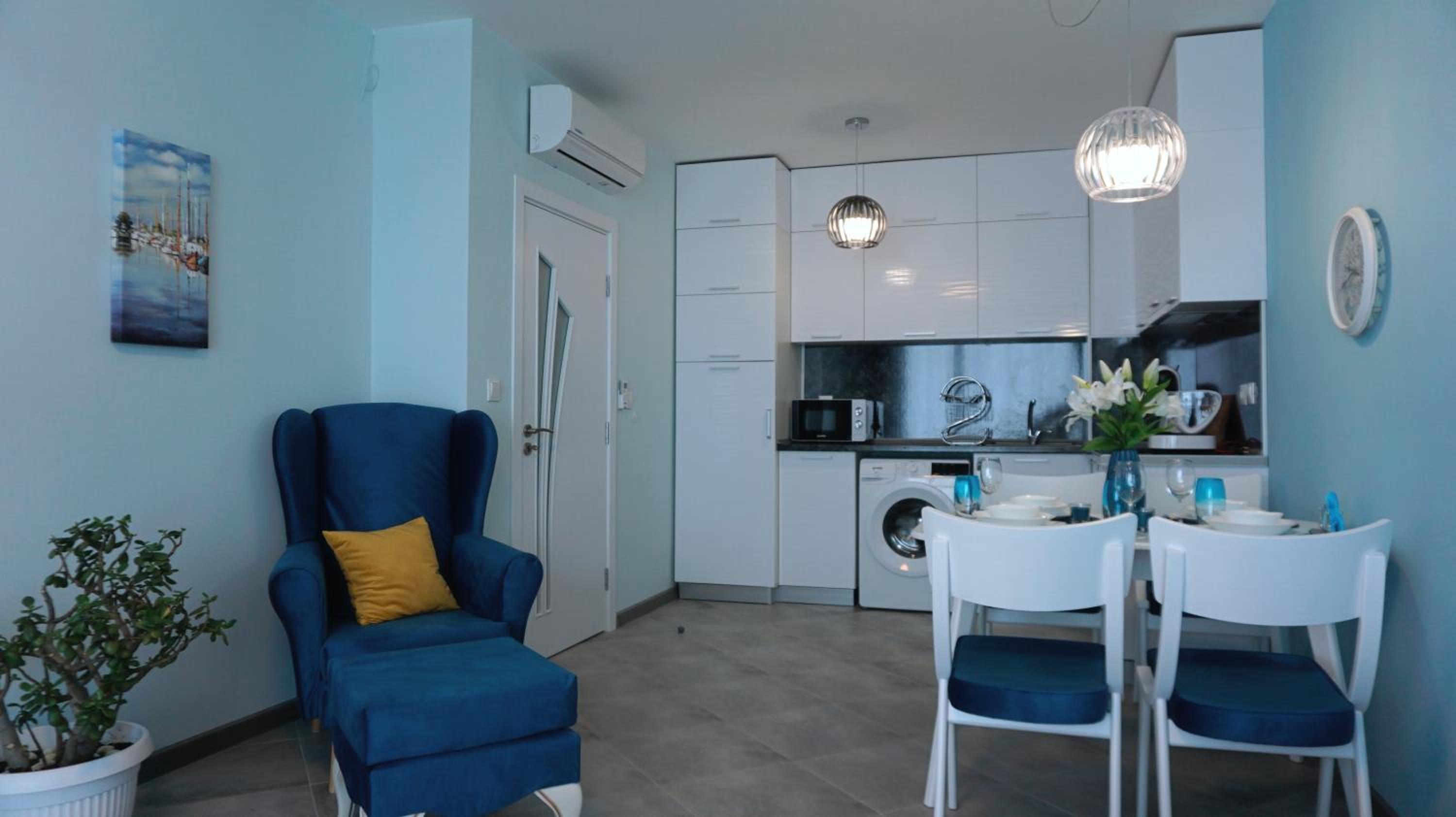 Apartment with Sea View photo 2
