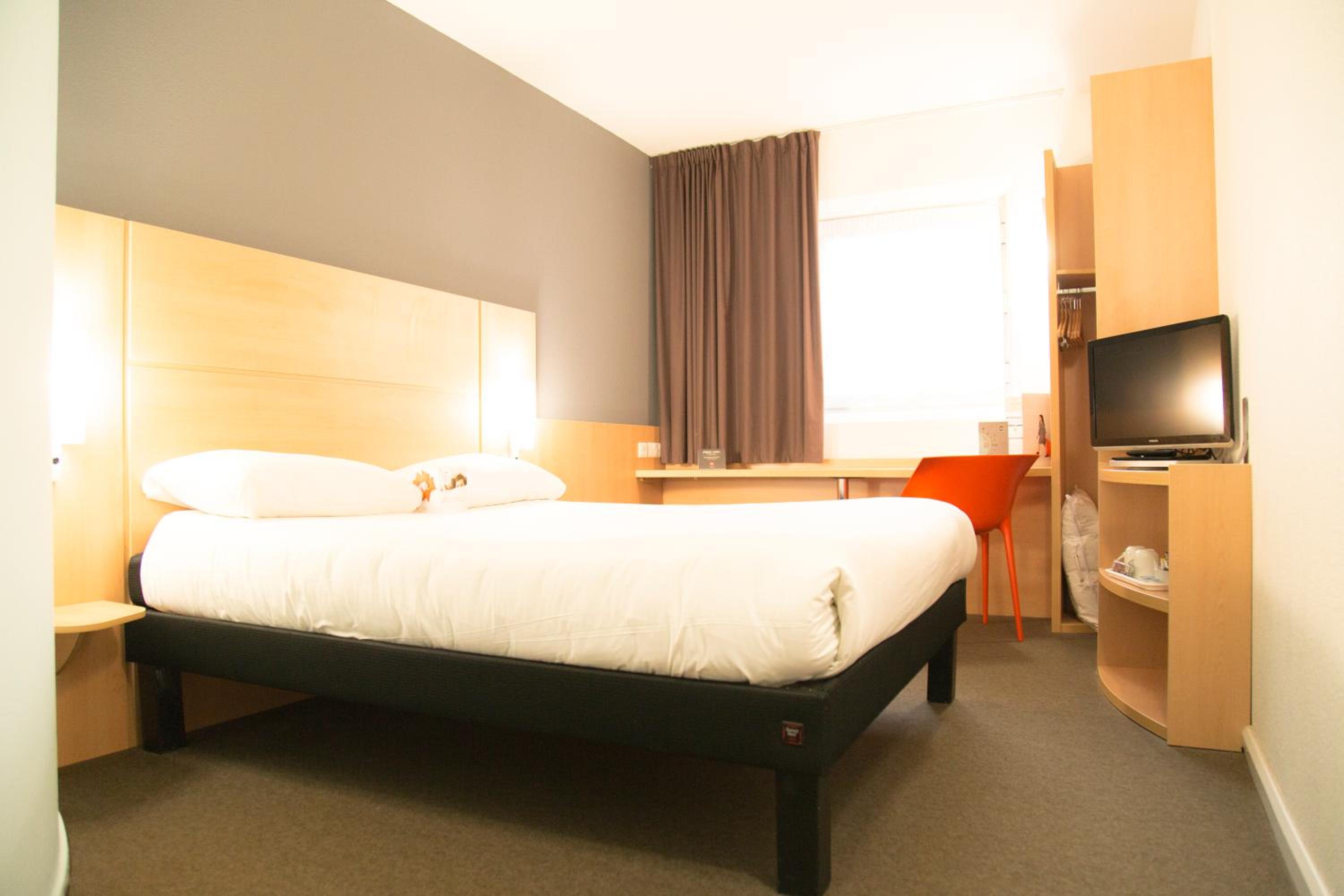 Double Room - Photo 3
