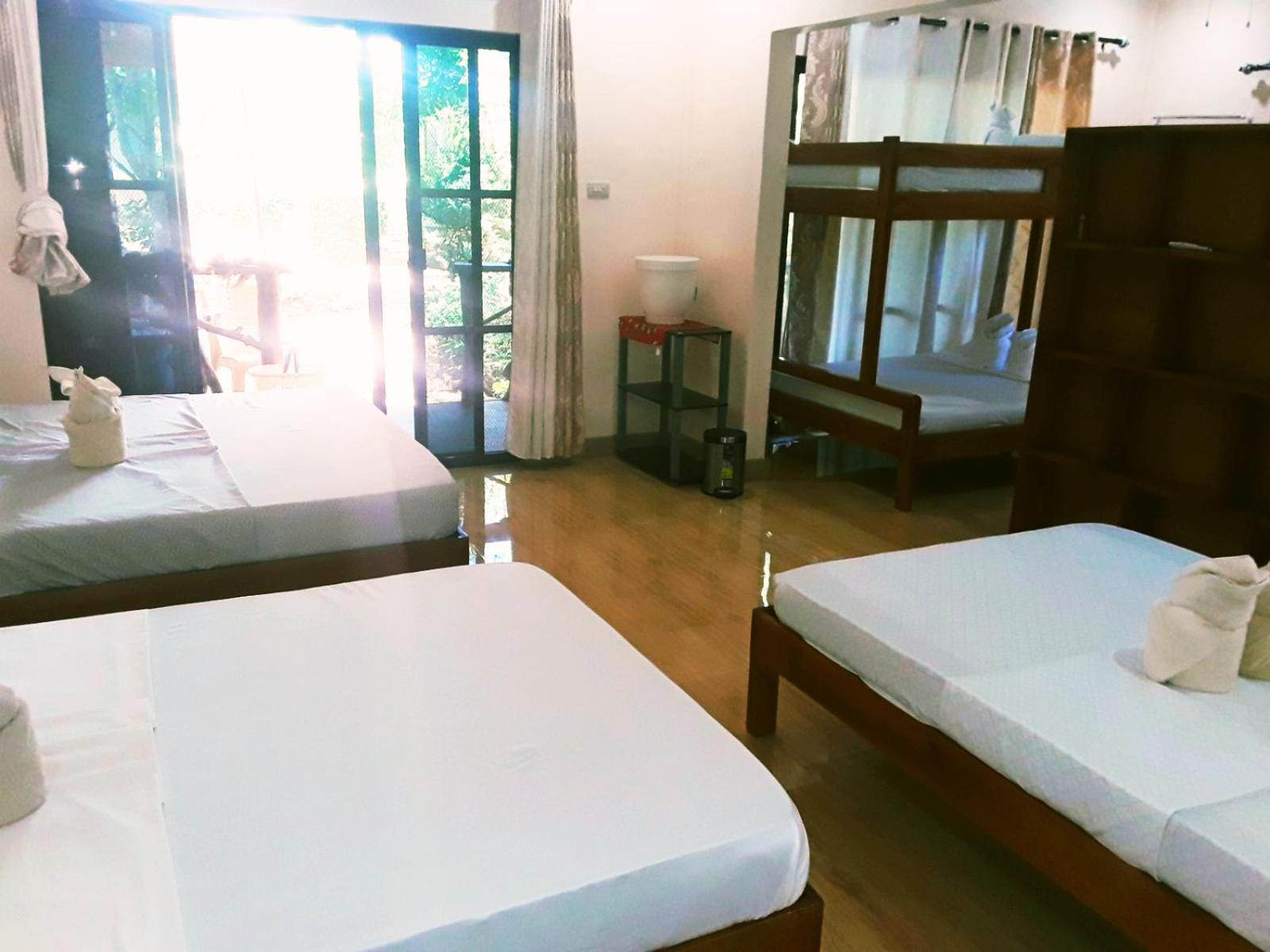 Mixed Dormitory Room photo 2