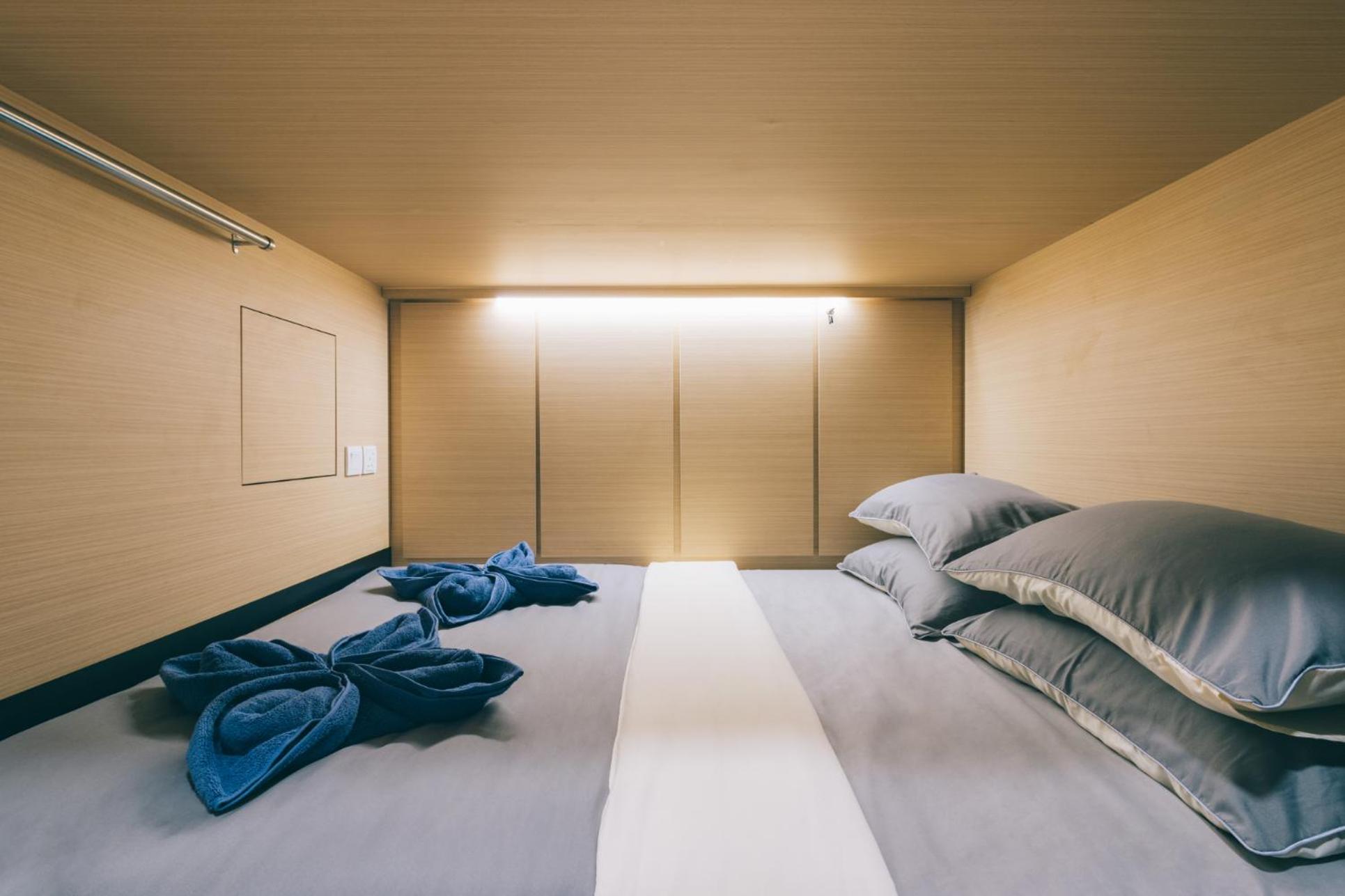 Bunk Bed In Mixed Dormitory Room photo 2