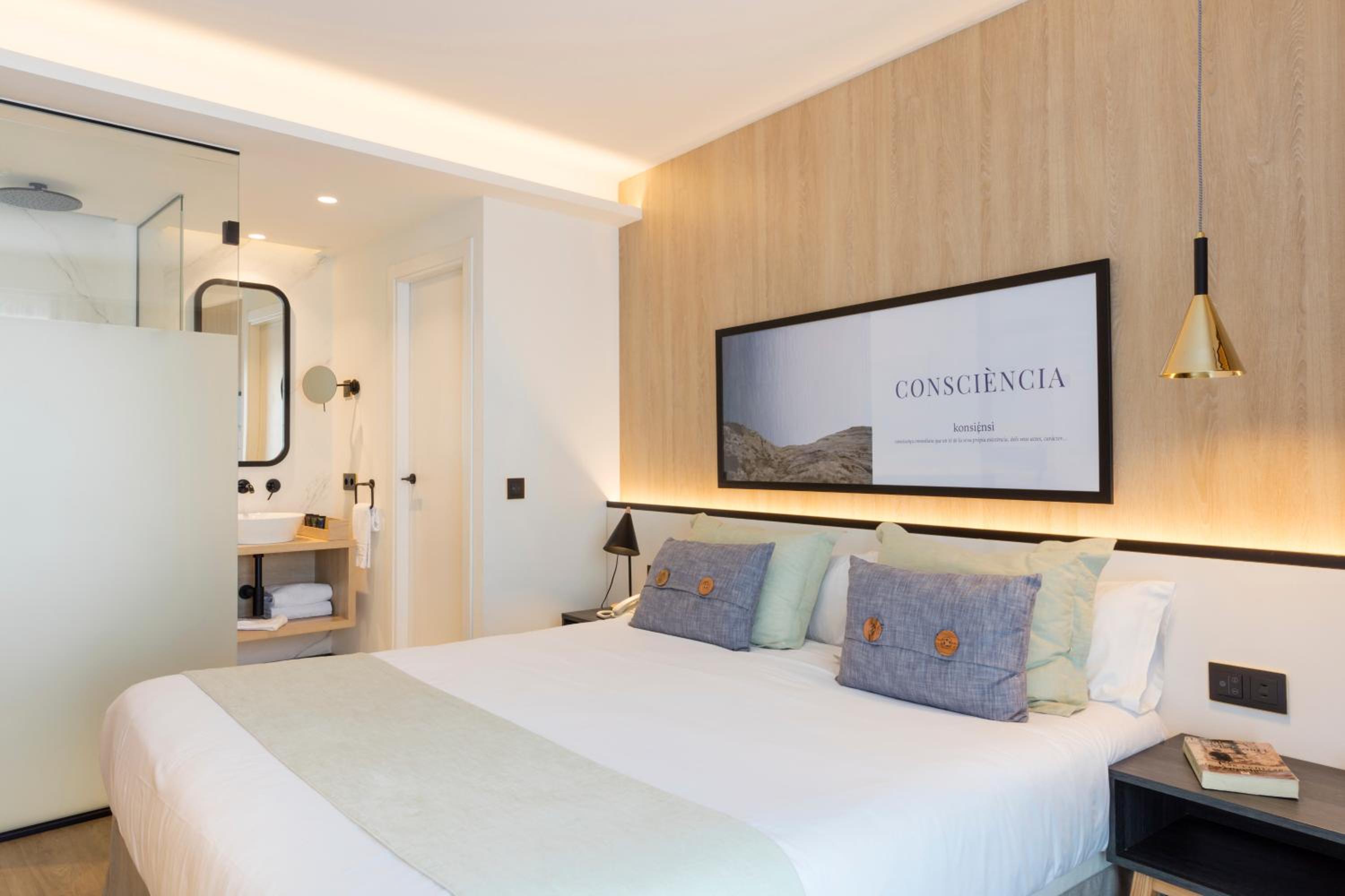 Double Room — the supplier's photographs — photo 2